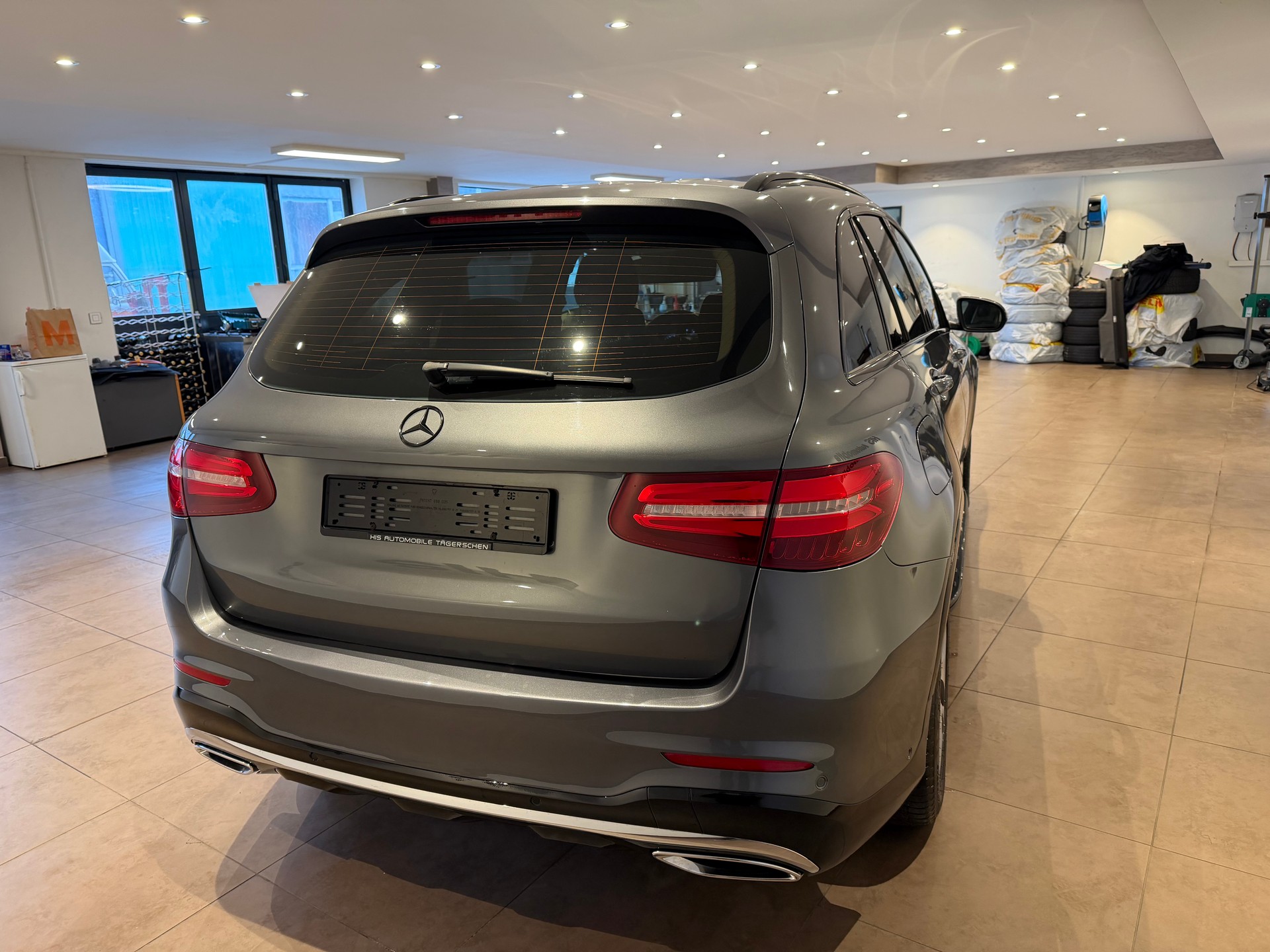MERCEDES-BENZ GLC 220 d AMG Line 4m-image-4