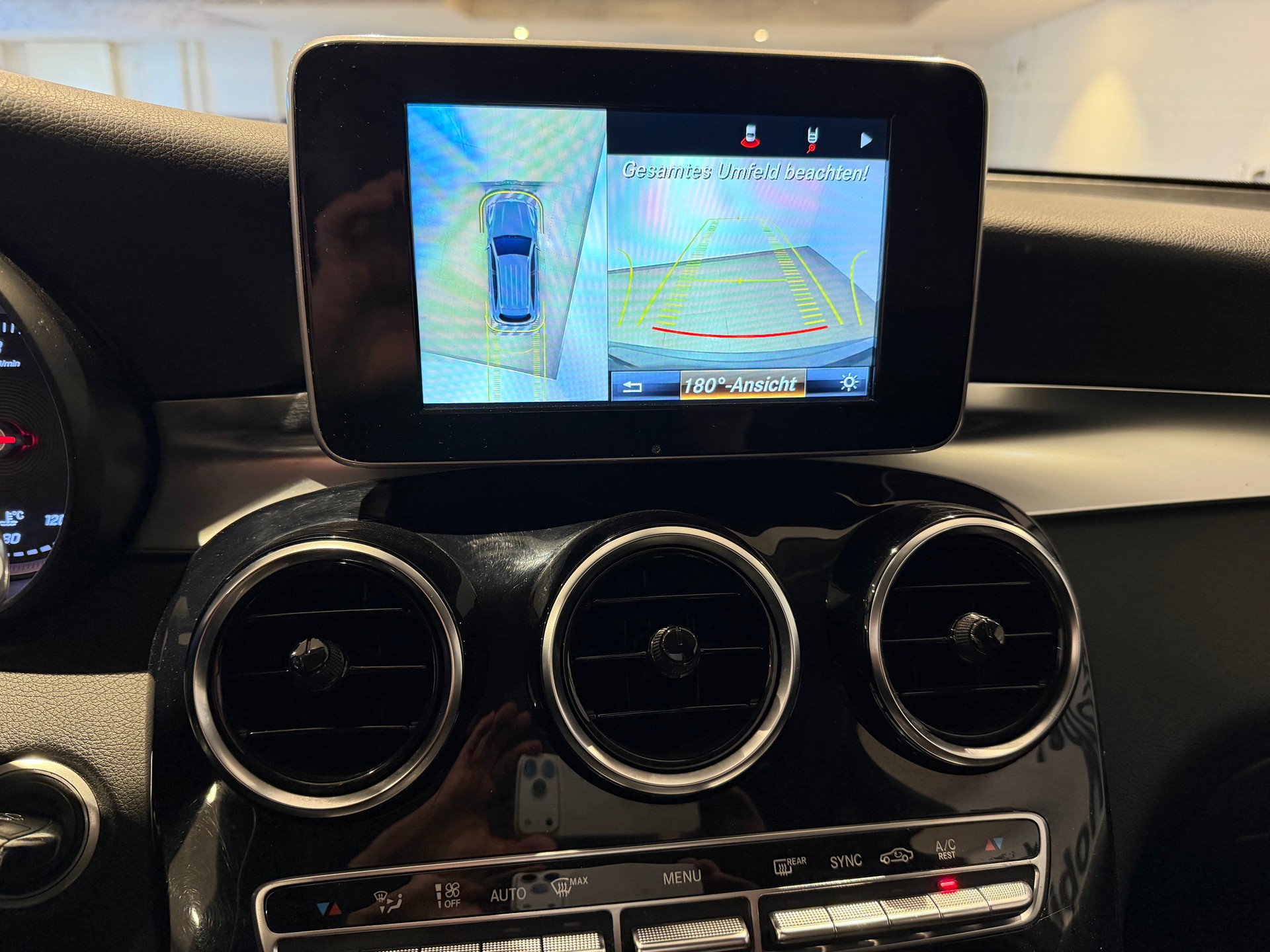 MERCEDES-BENZ GLC 220 d AMG Line 4m-image-11