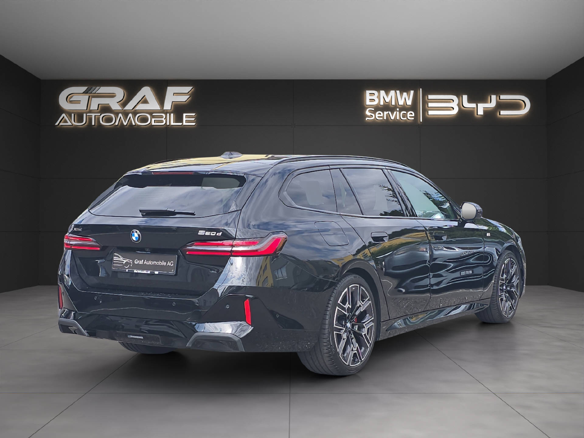 BMW 520d xDrive Touring M Sport PRO ** VOLLAUSSTATTUNG // 5 Jahre GARANTIE // 2'000 kg Anhängelast **-image-4