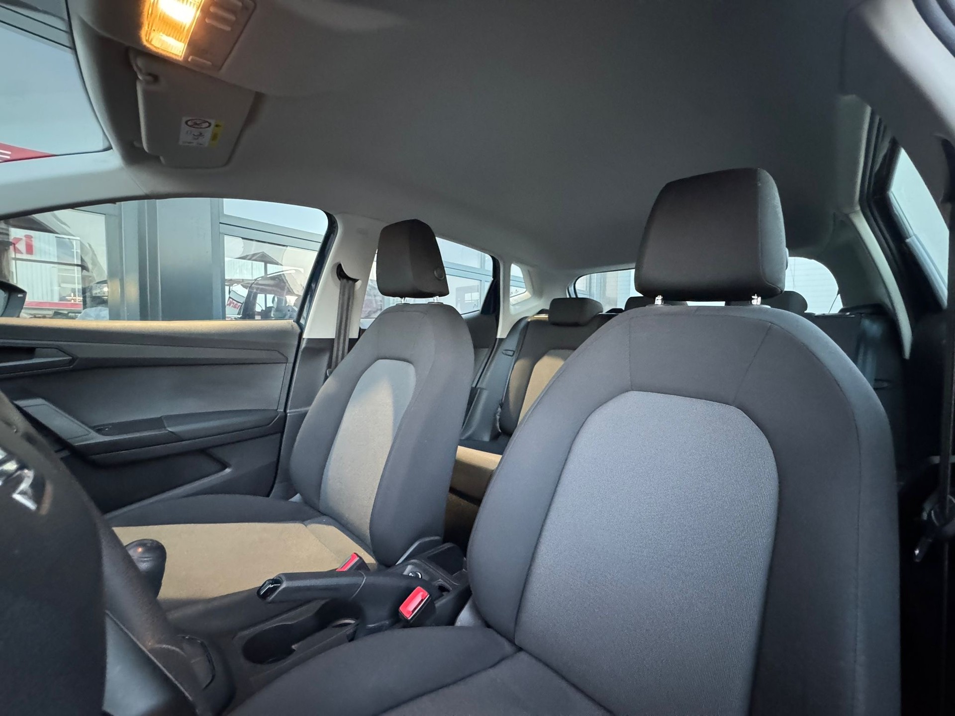 SEAT Ibiza 1.0 EcoTSI Reference-image-8