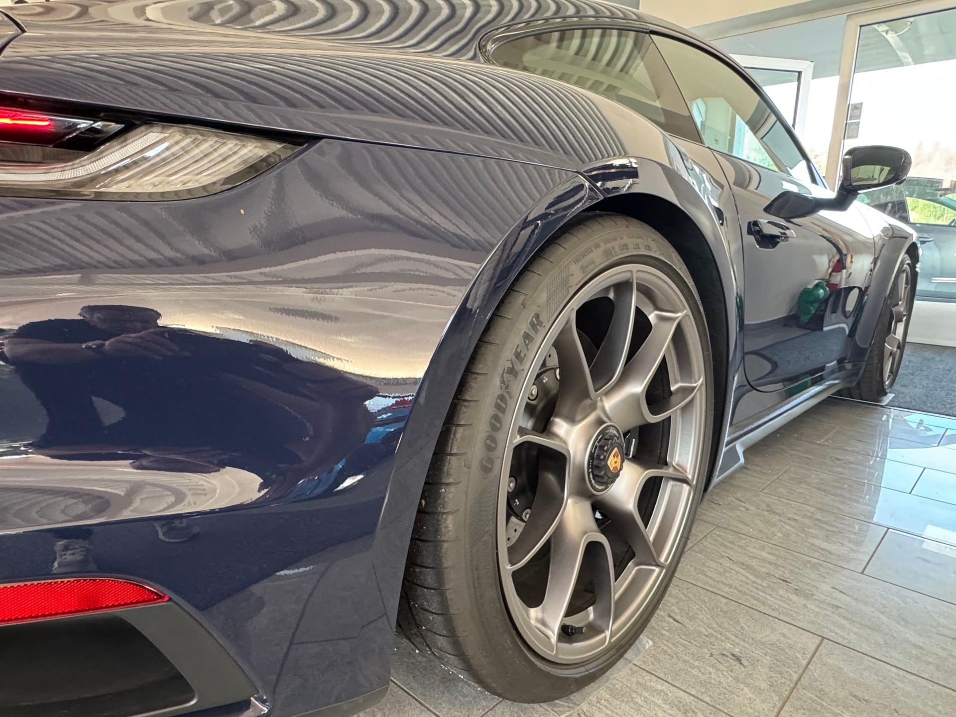 PORSCHE 911 Turbo S PDK-image-5