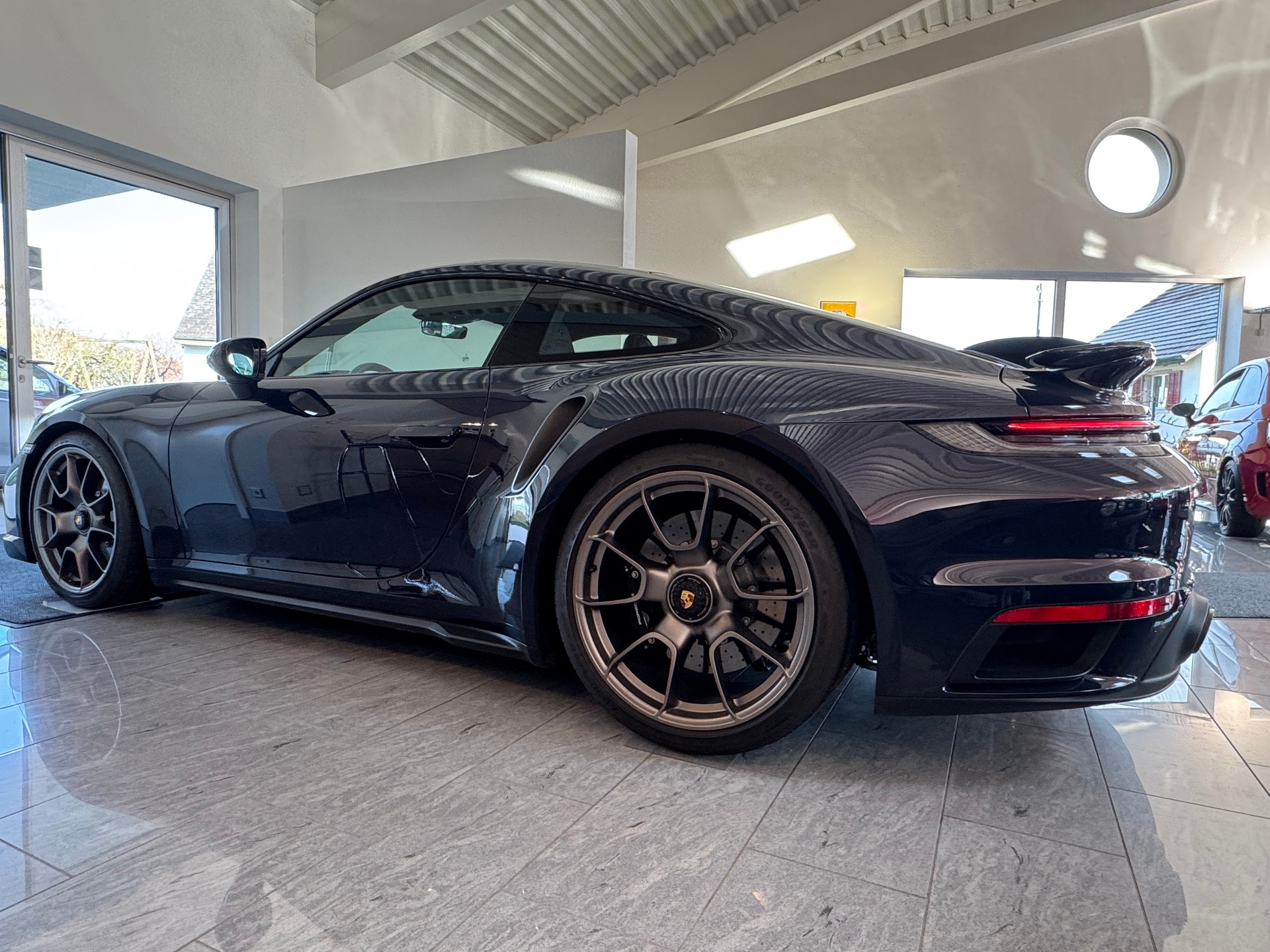 PORSCHE 911 Turbo S PDK-image-1