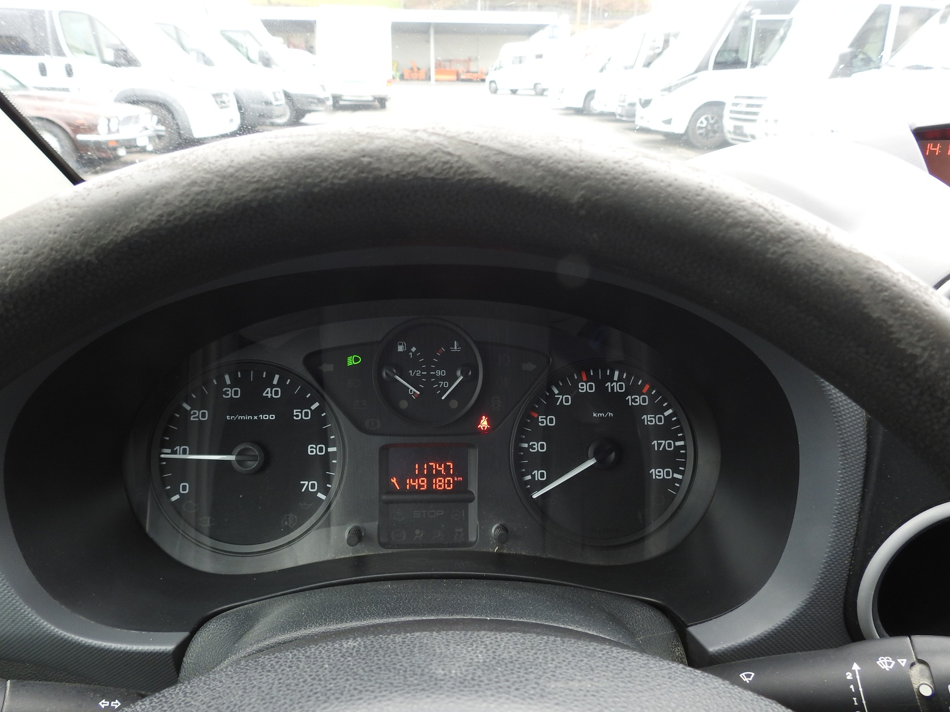 PEUGEOT Partner 1.6 VTi Urban-image-15