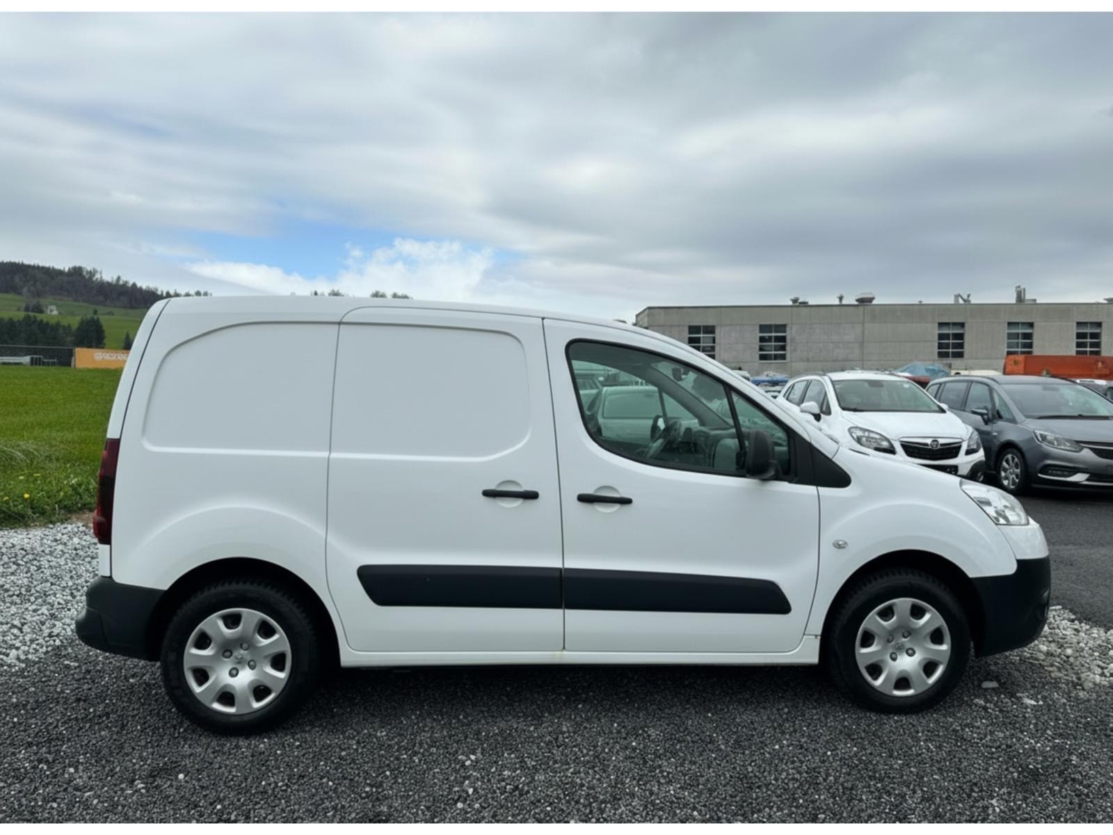 PEUGEOT Partner 1.6 VTi Urban-showroom-element-3