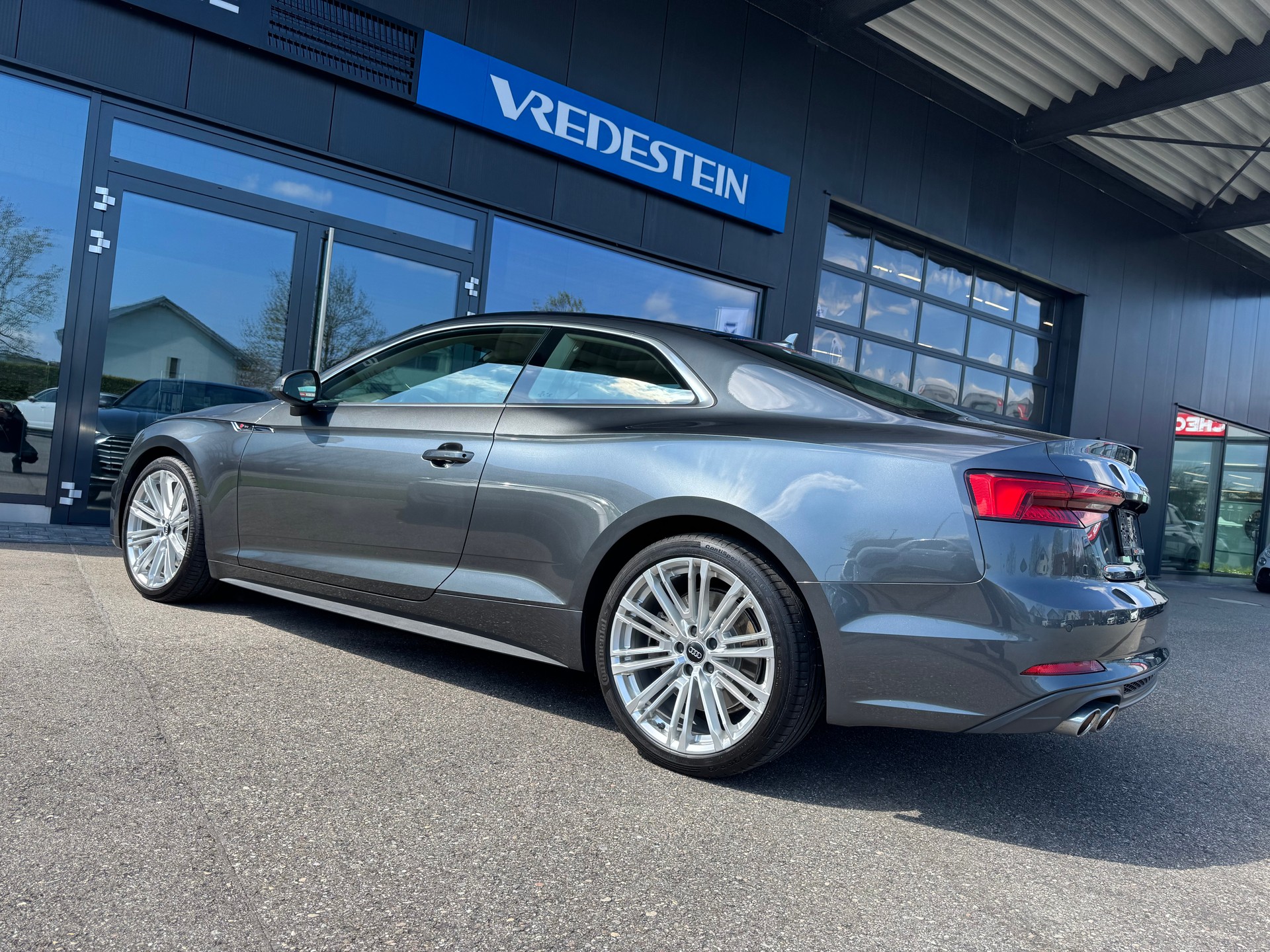 AUDI A5 Coupé 3.0 TDI Design quattro tiptronic-image-2