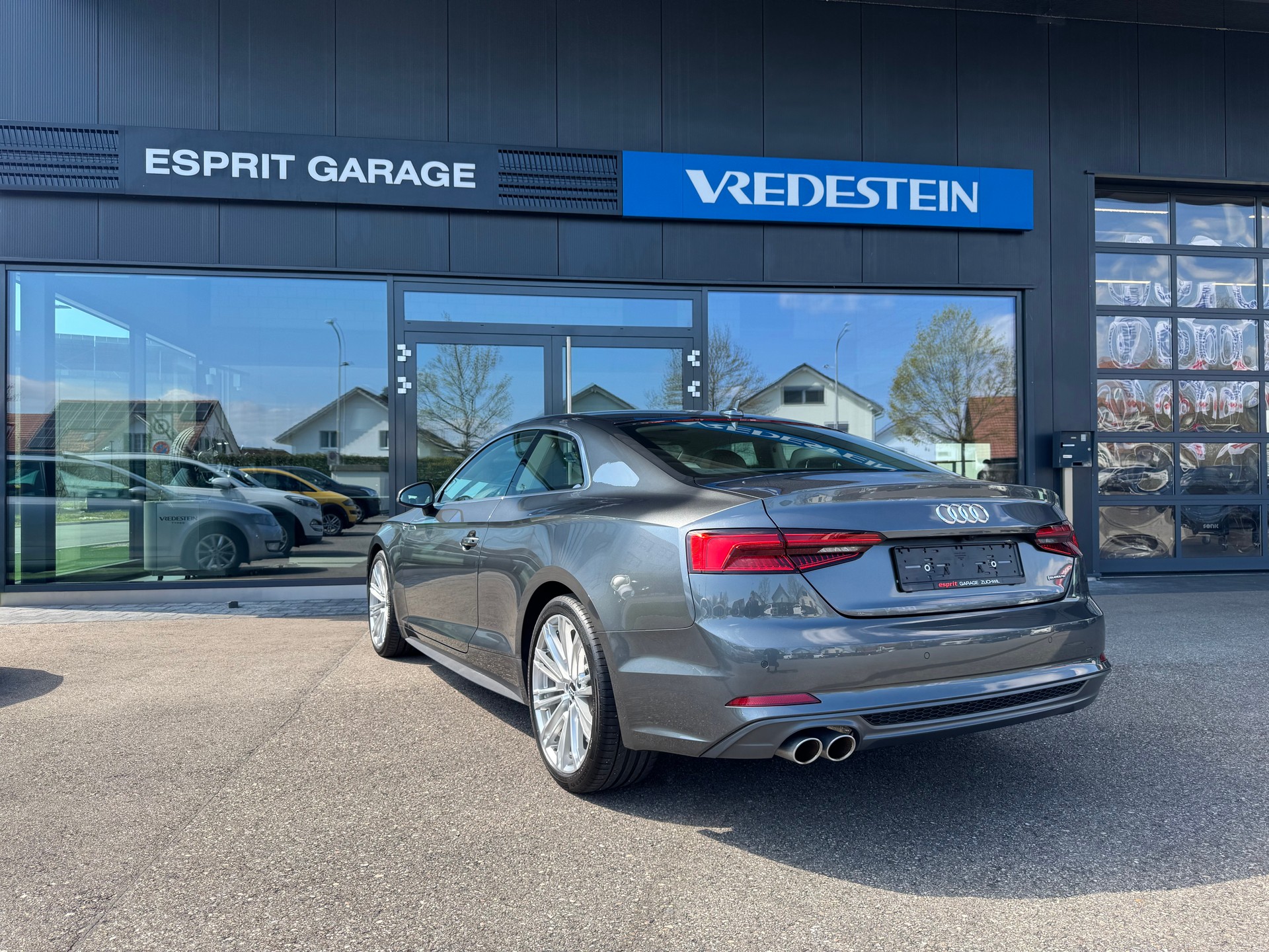 AUDI A5 Coupé 3.0 TDI Design quattro tiptronic-image-3