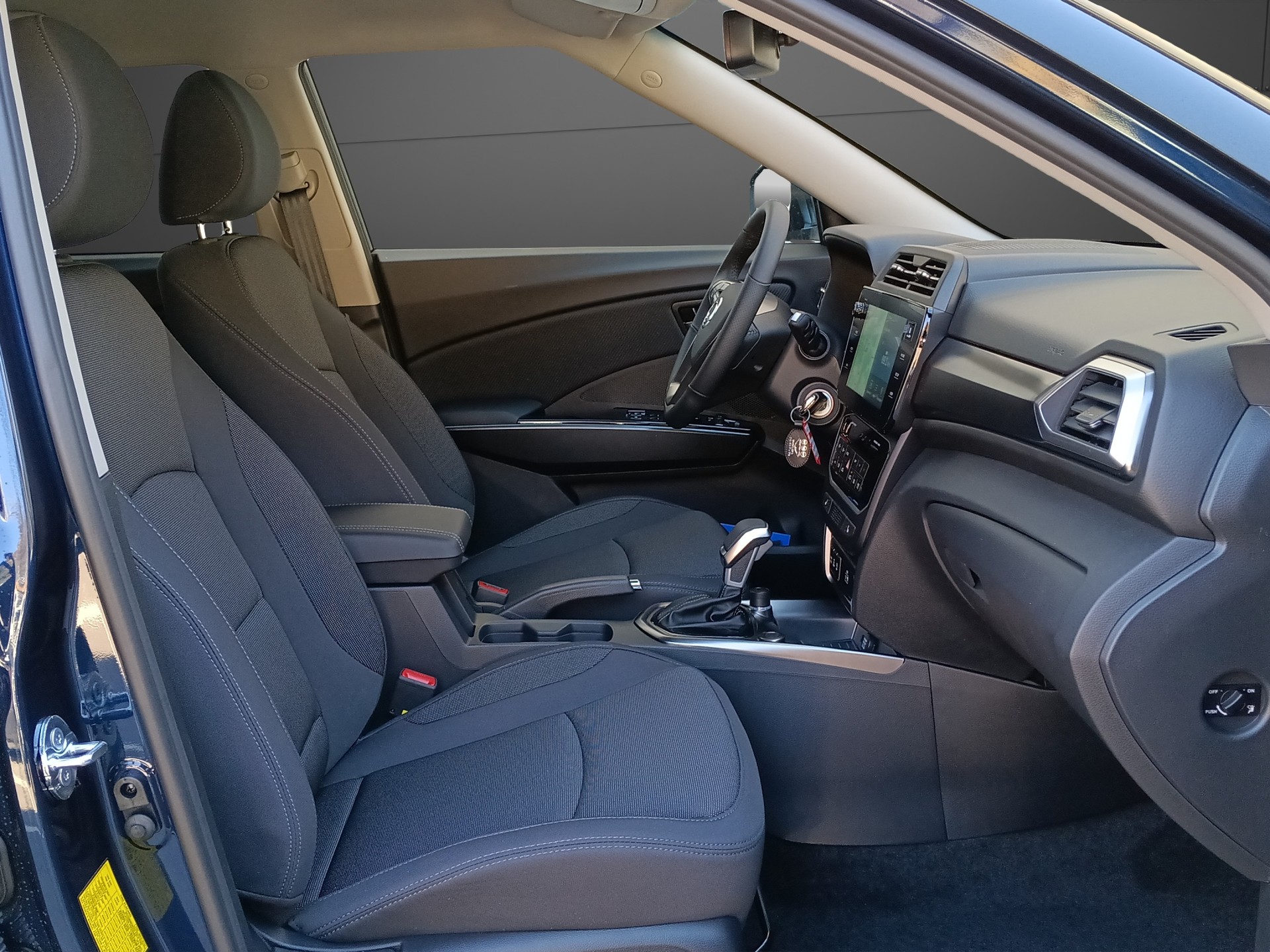 KGM-SsangYong Tivoli 1.5 T GDI Steel 4WD Automat-image-15