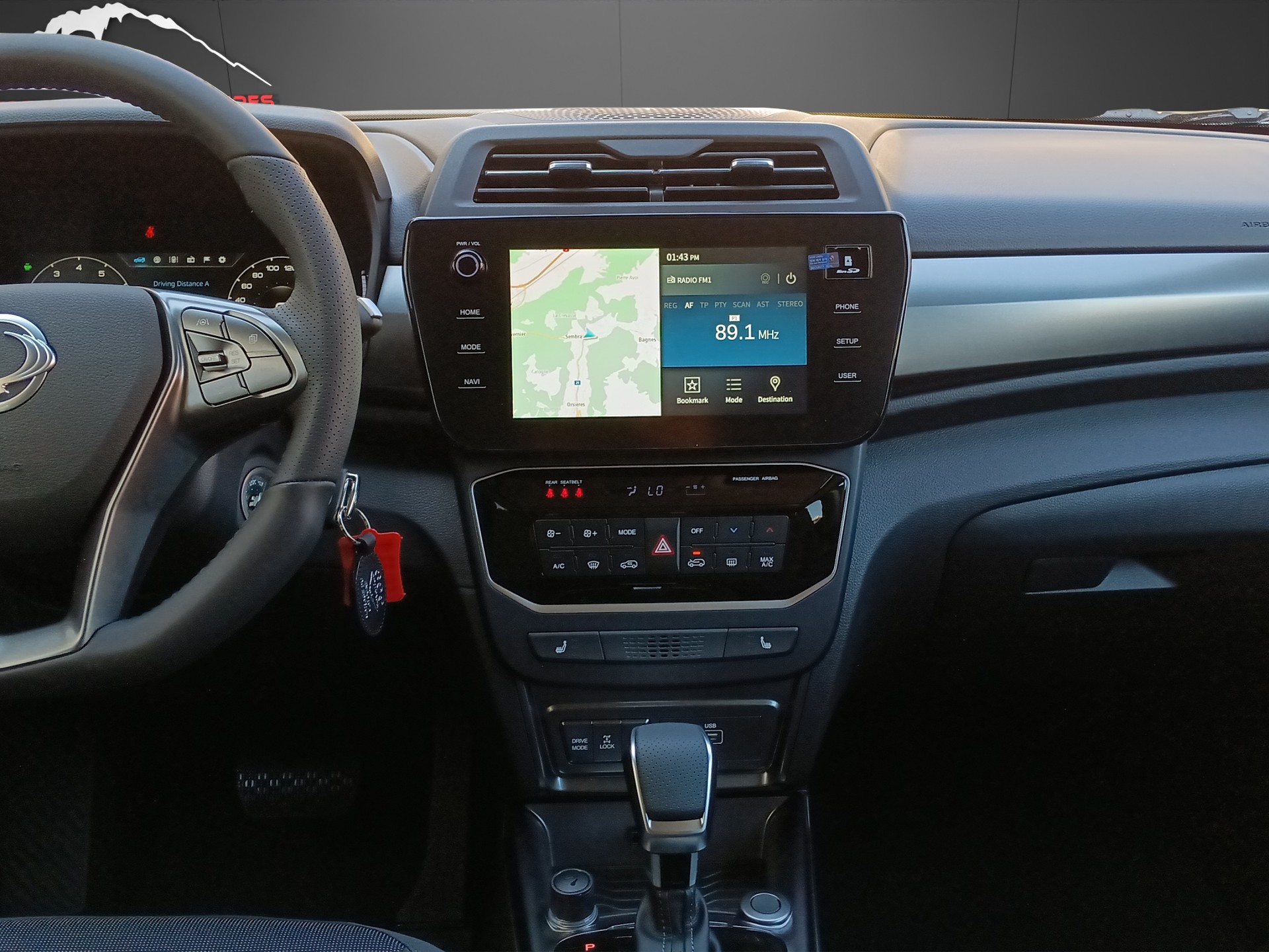 KGM-SsangYong Tivoli 1.5 T GDI Steel 4WD Automat-image-13