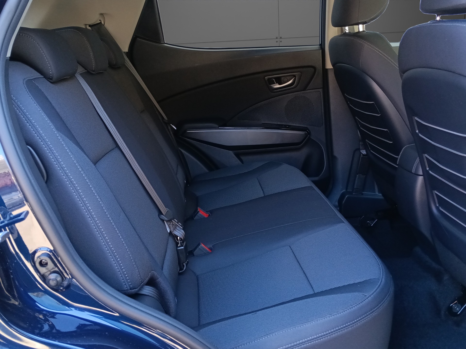 KGM-SsangYong Tivoli 1.5 T GDI Steel 4WD Automat-image-16