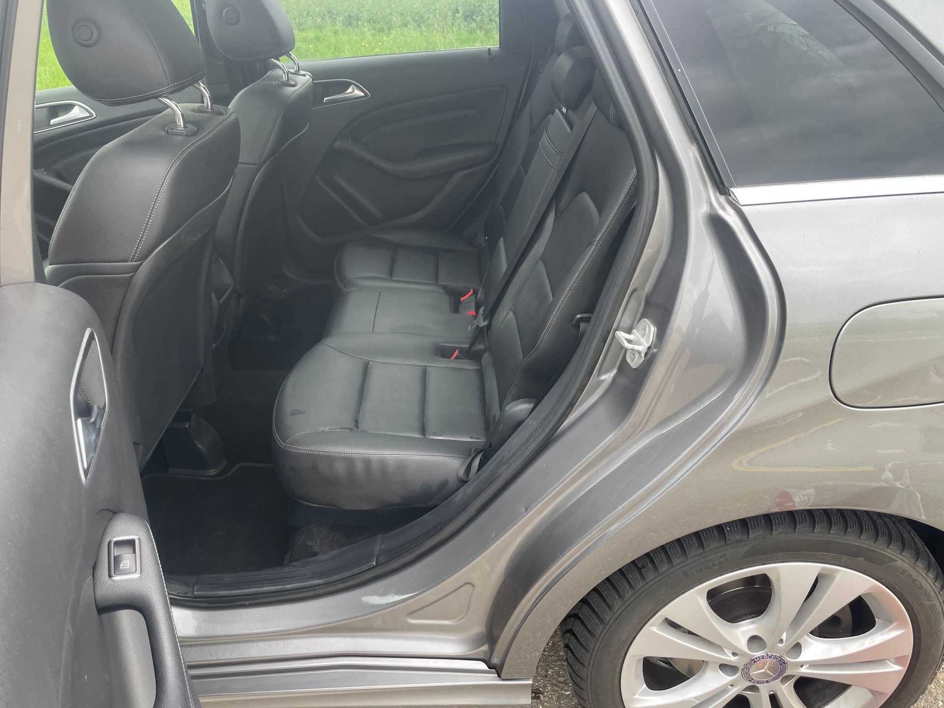 MERCEDES-BENZ B 200 CDI Style 4Matic 7G-DCT-image-11