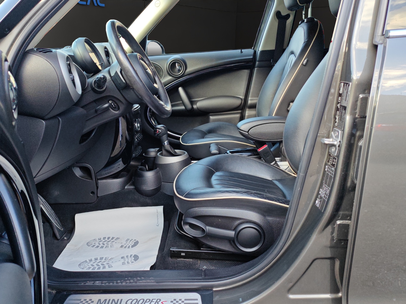 MINI Countryman Cooper SD ALL4 Steptronic [Expertise du jour + Garantie 12 mois + Service & Immat. Offerts]-image-9