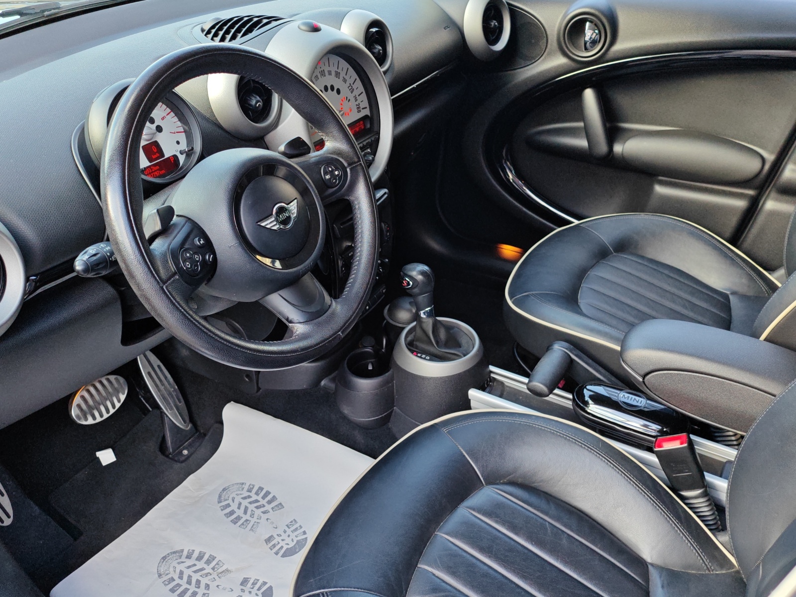 MINI Countryman Cooper SD ALL4 Steptronic [Expertise du jour + Garantie 12 mois + Service & Immat. Offerts]-image-13