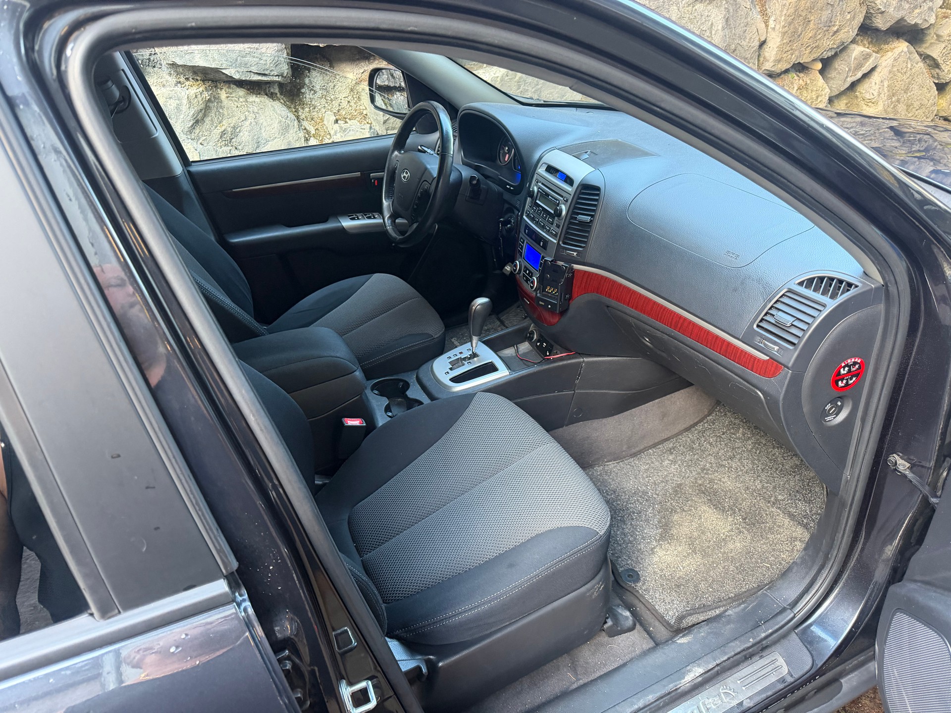 HYUNDAI Santa Fe 2.2 CRDi Style 4WD Automatic-image-8