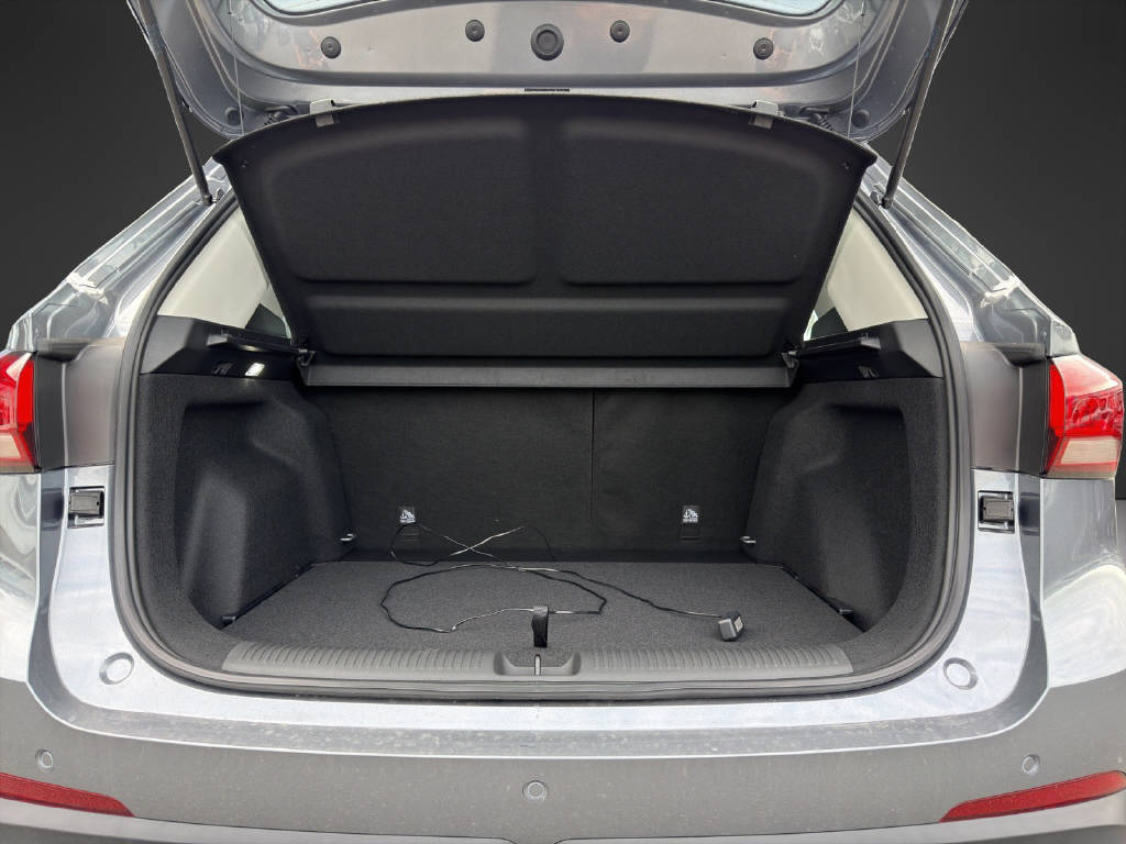 MG ZS 1.5 Hybrid+ Comfort-image-9