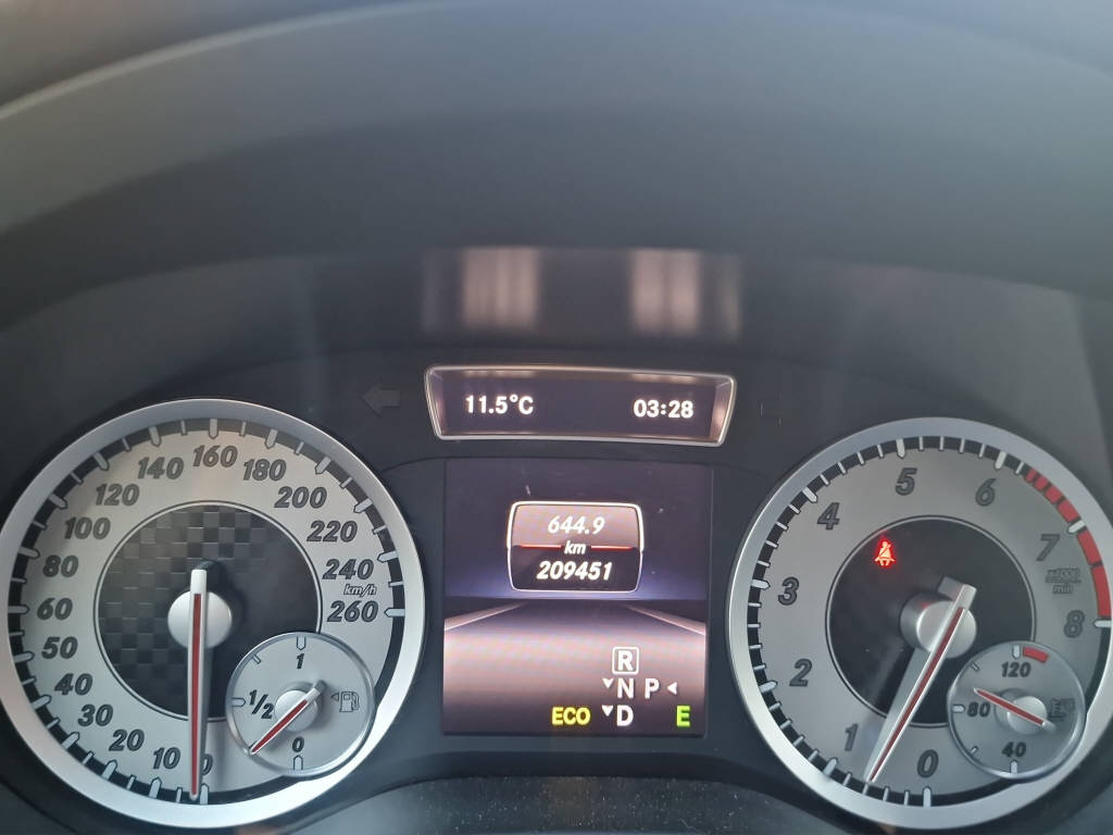 MERCEDES-BENZ A 180 Urban-image-13