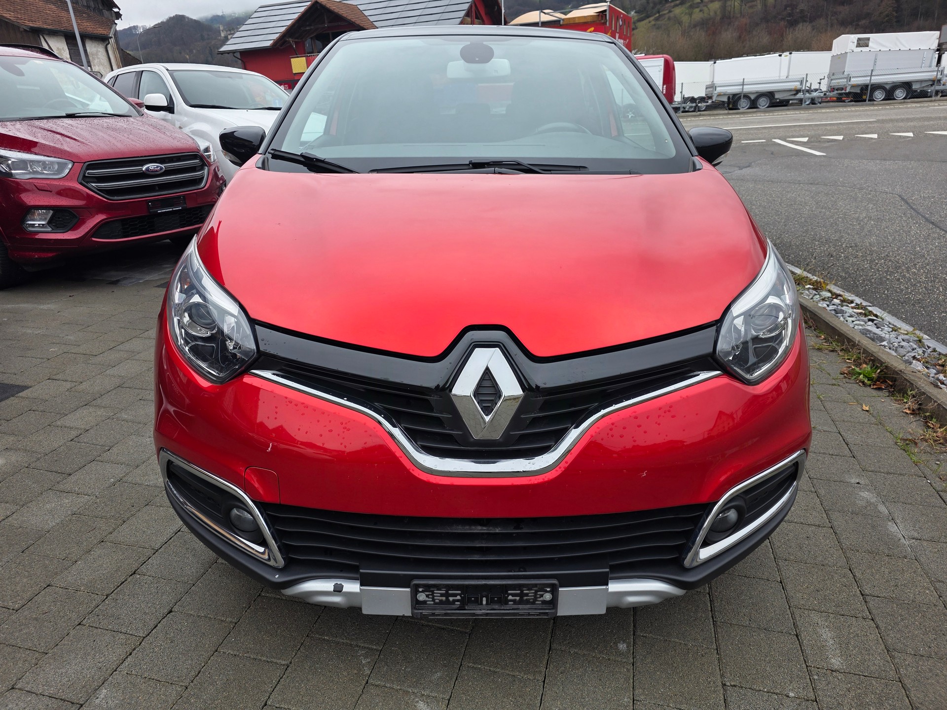RENAULT Captur 1.2 T 16V Initiale Paris EDC Frisch ab mfk-image-3