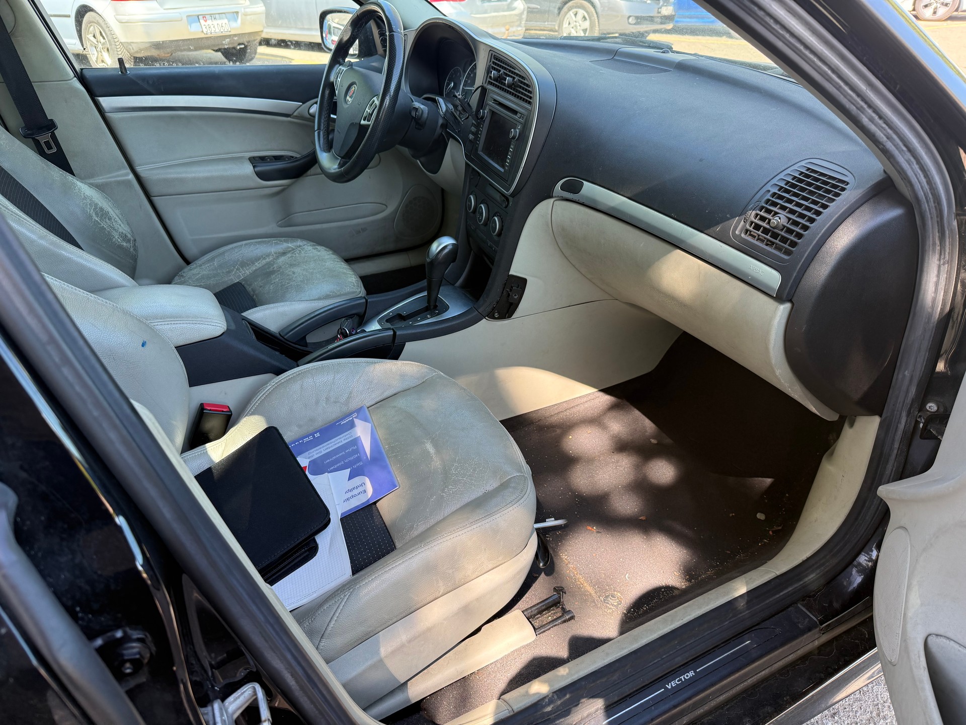 SAAB 9-3 1.9 TiD Vector Automatic-image-6