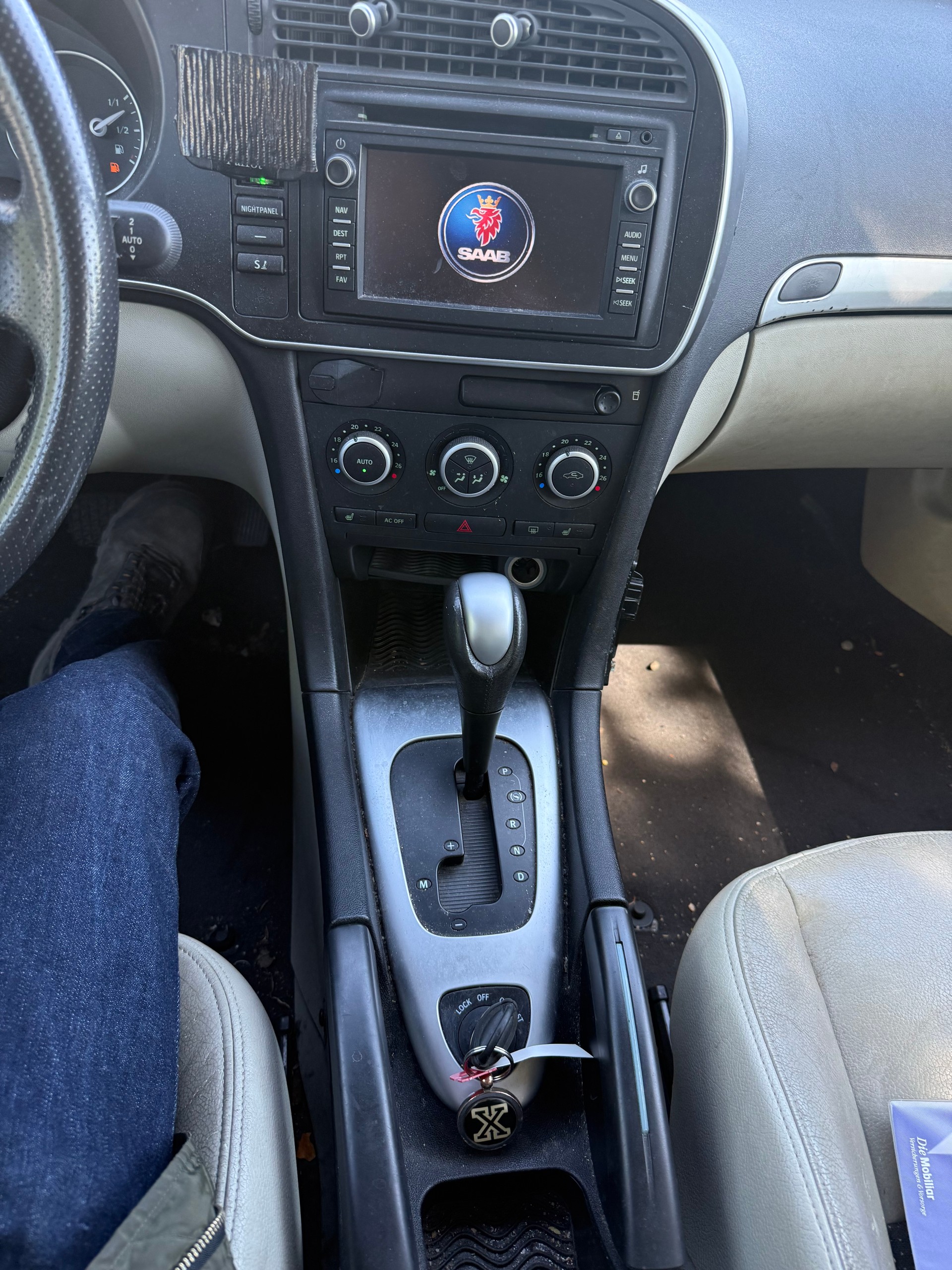 SAAB 9-3 1.9 TiD Vector Automatic-image-11