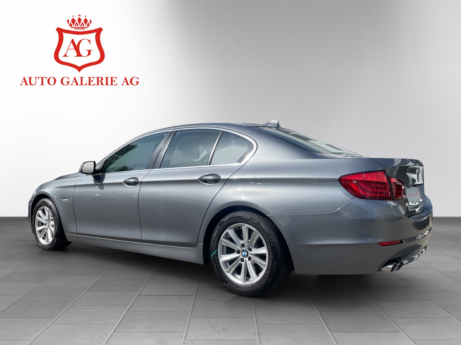BMW 520d Steptronic-image-1
