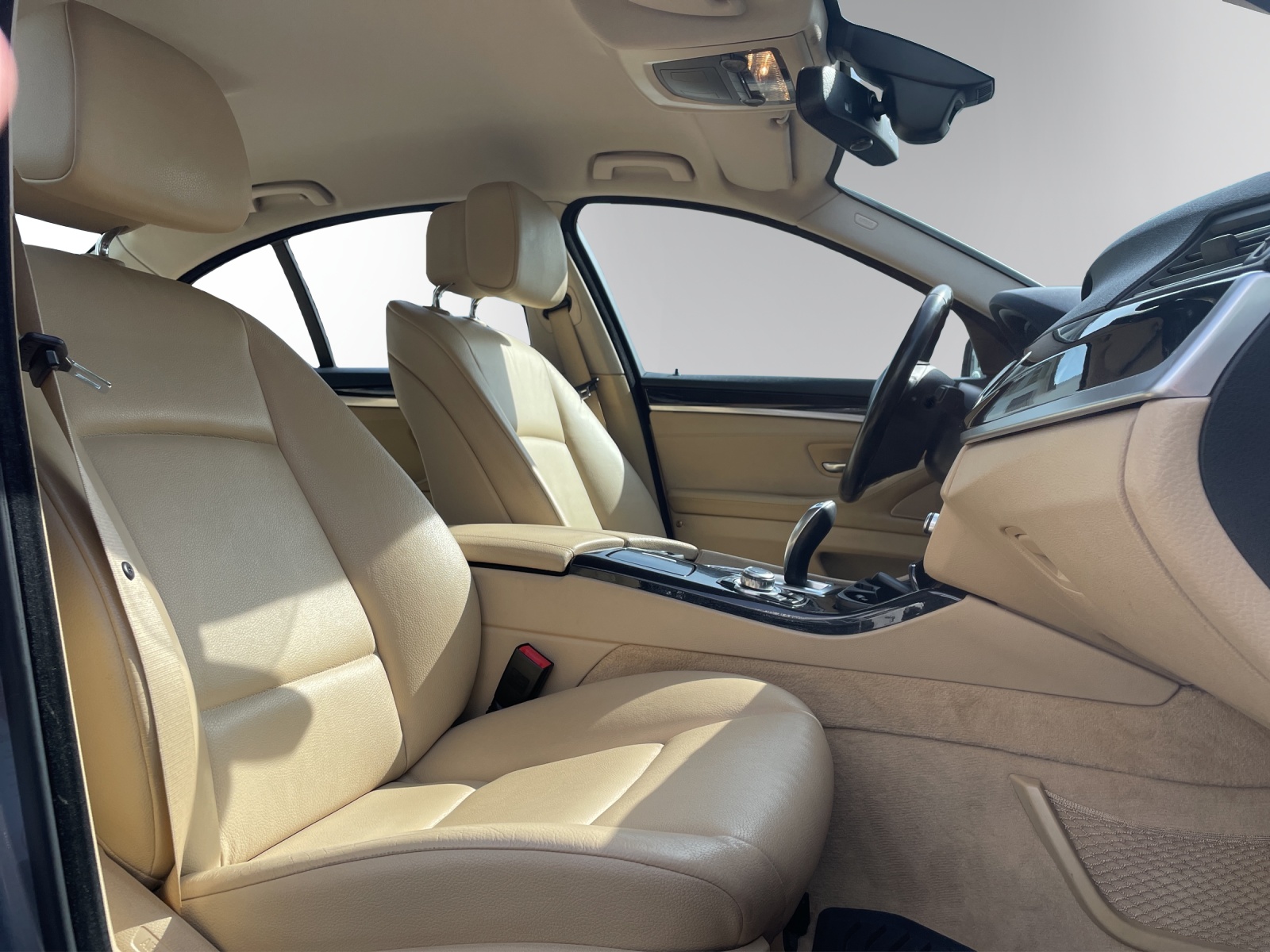 BMW 520d Steptronic-image-10