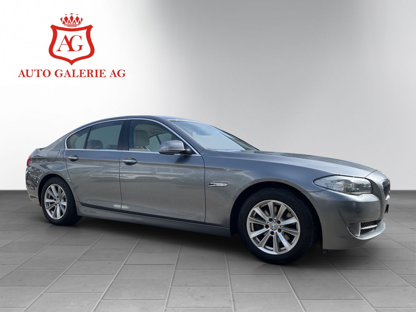 BMW 520d Steptronic-image-4