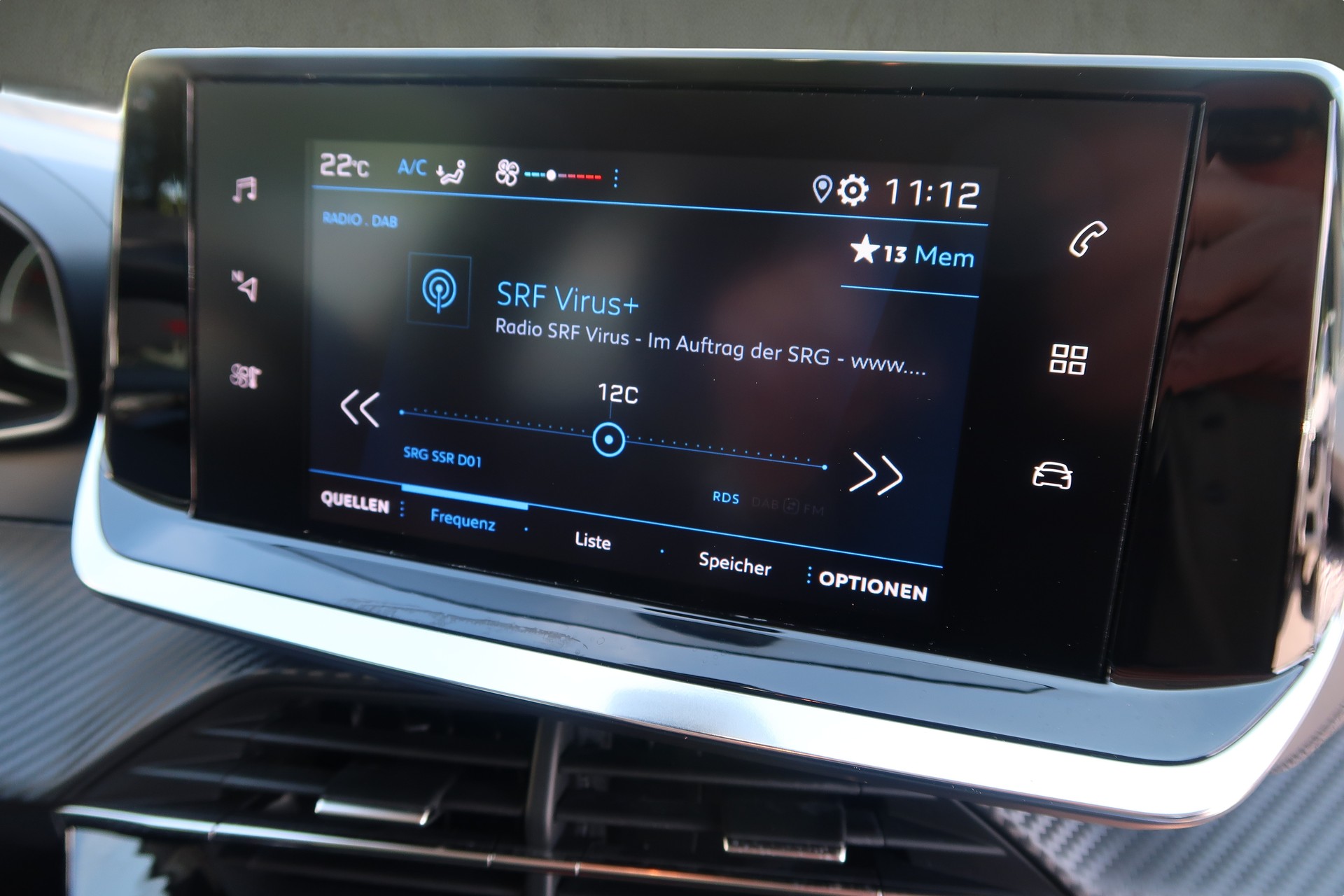 PEUGEOT 208 1.2 PureTech Active-image-15