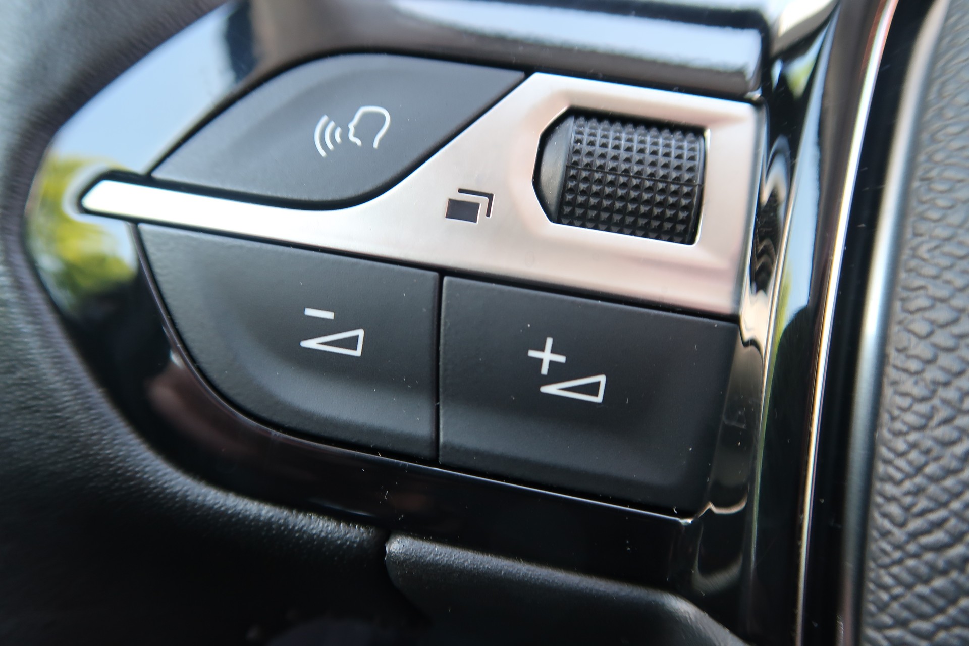 PEUGEOT 208 1.2 PureTech Active-image-17