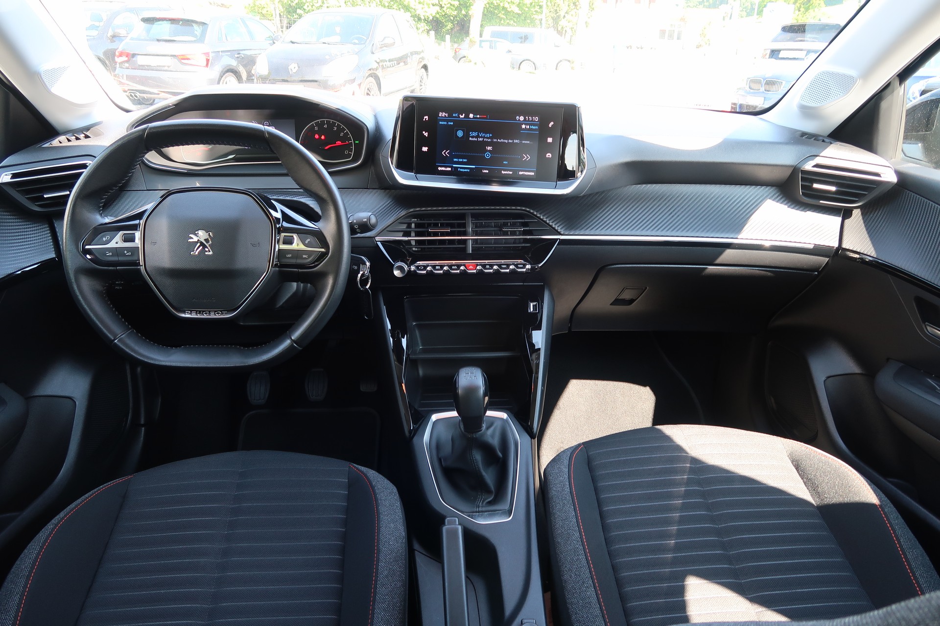PEUGEOT 208 1.2 PureTech Active-image-10