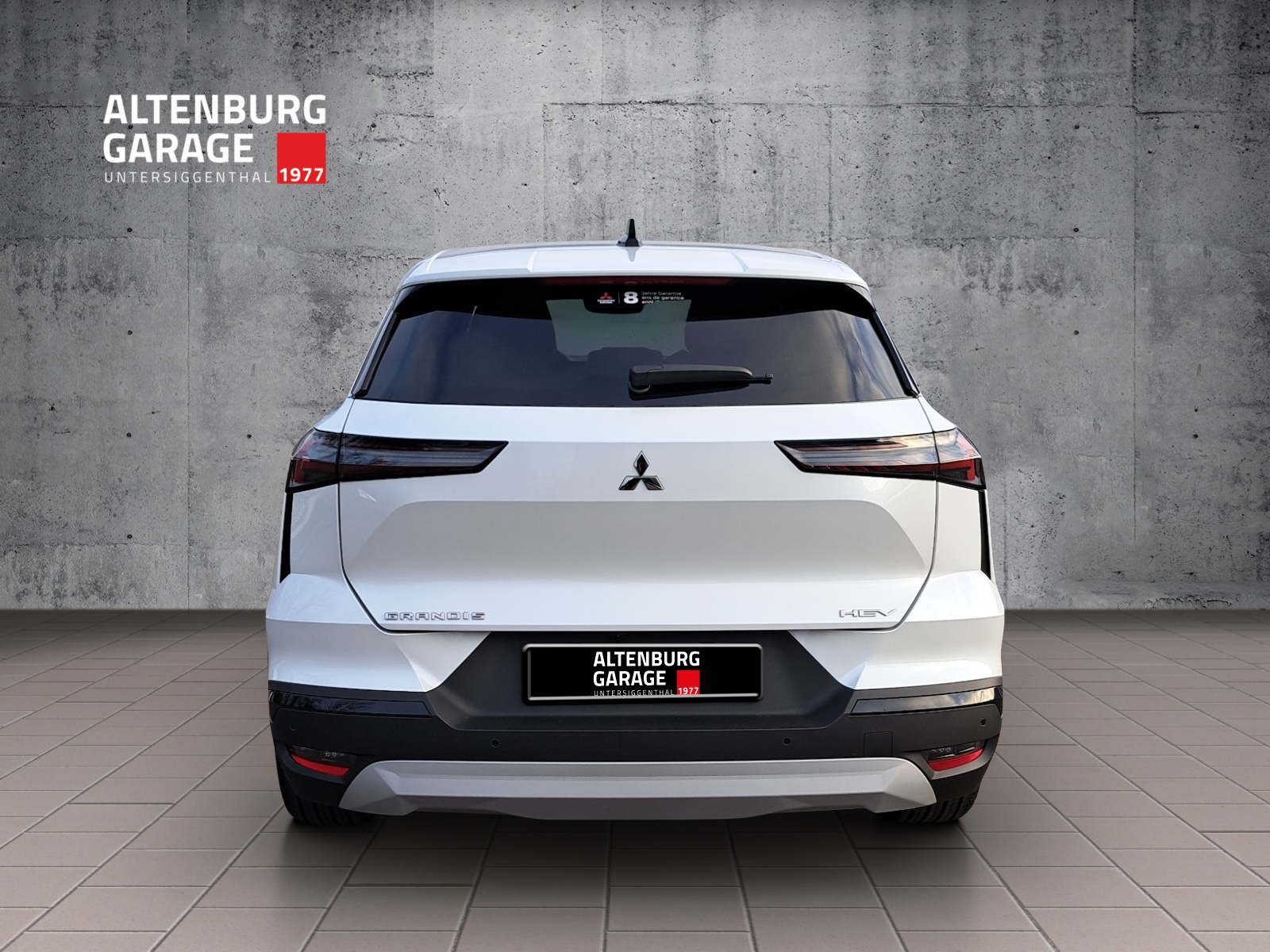 MITSUBISHI Grandis 1.8 HEV Intense-showroom-element-3