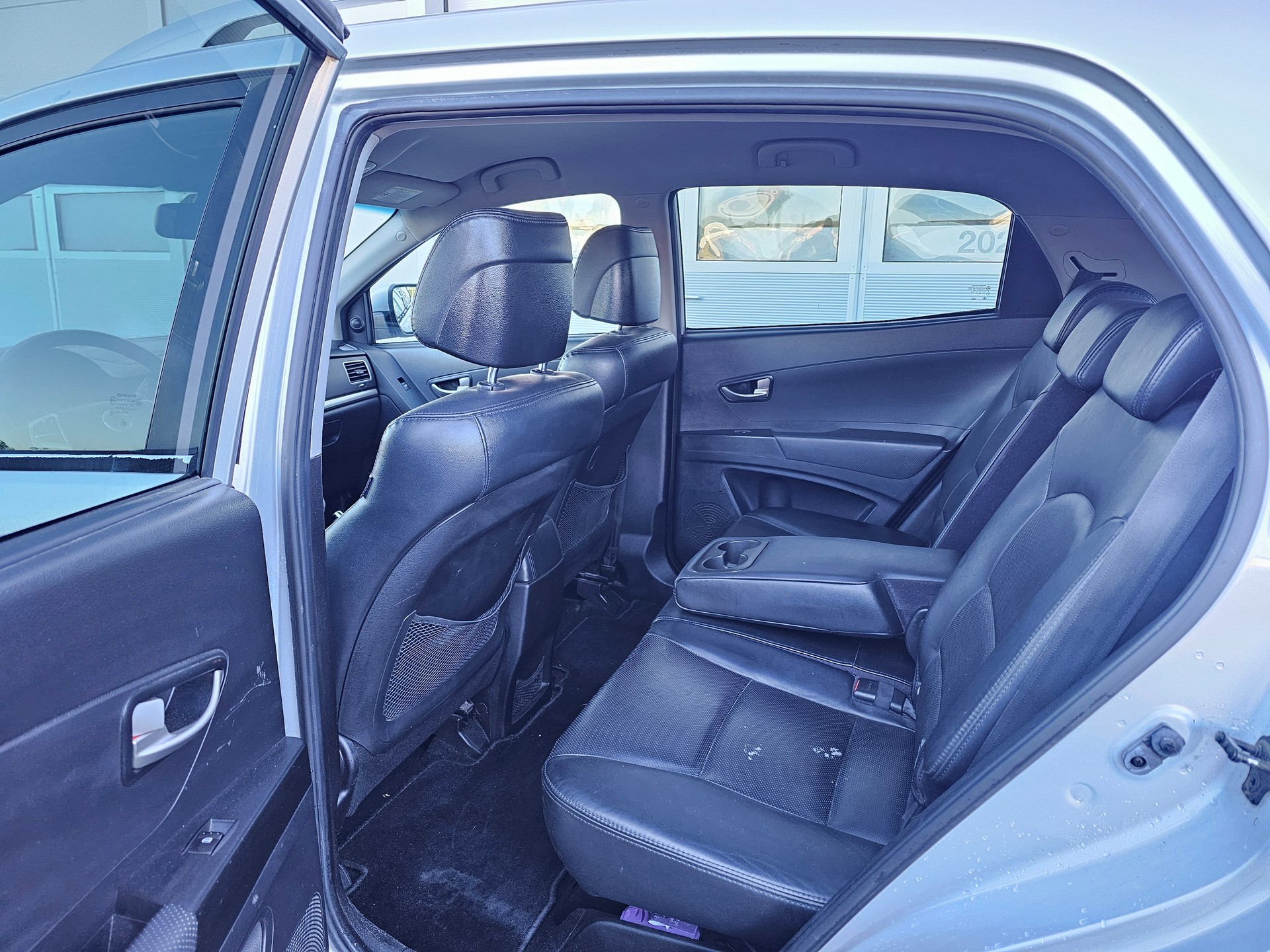 KGM-SsangYong Korando 2.0 e-XDI Sapphire 4WD-image-11