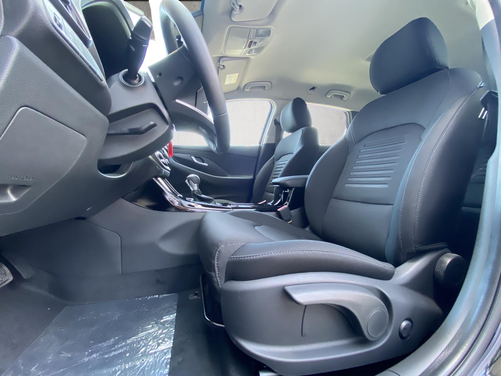 HYUNDAI i30 Wagon 1.5 T-GDi Amplia-image-16