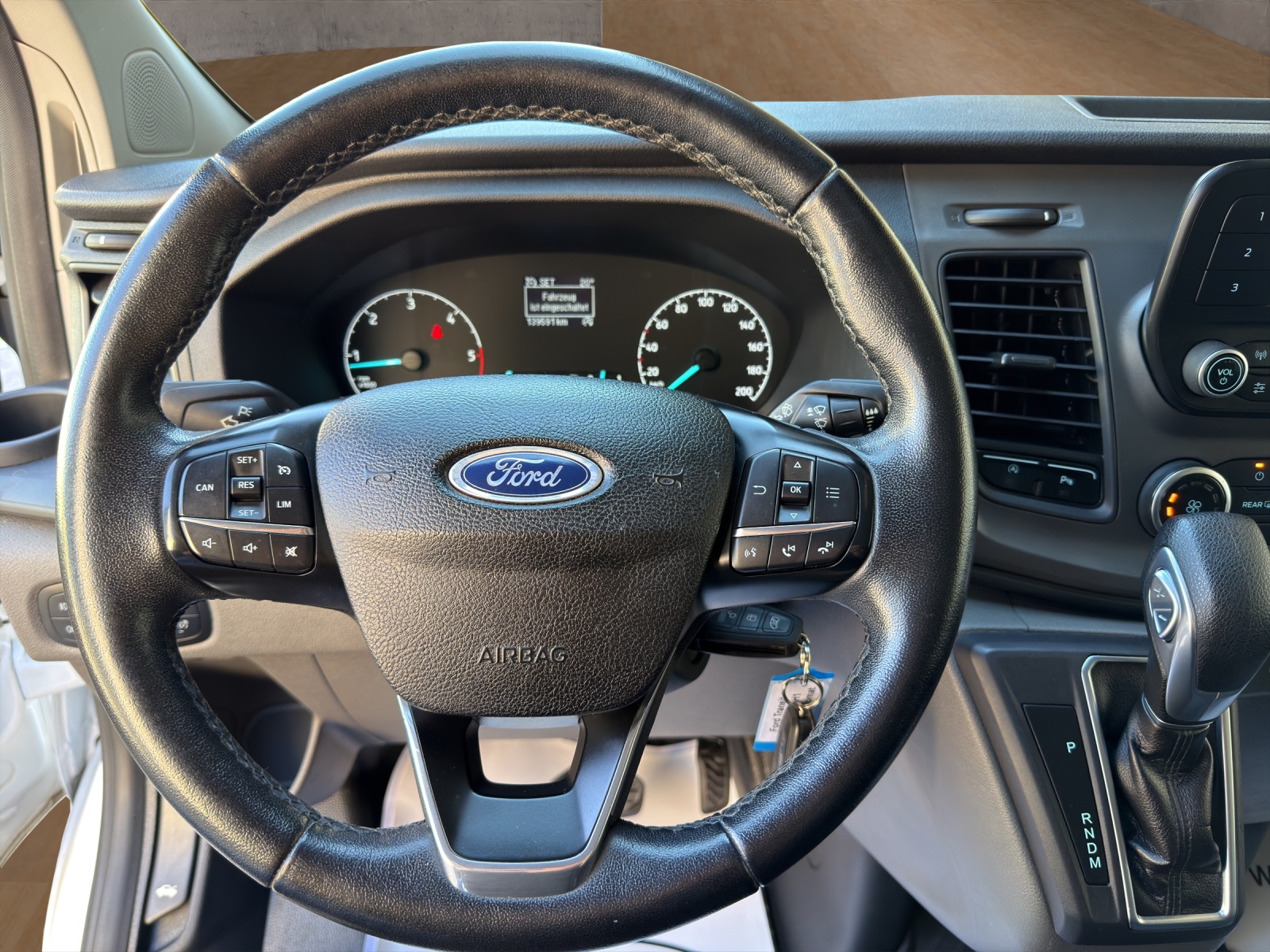 FORD Transit Custom Van 280 L1H1 Trend A-image-12