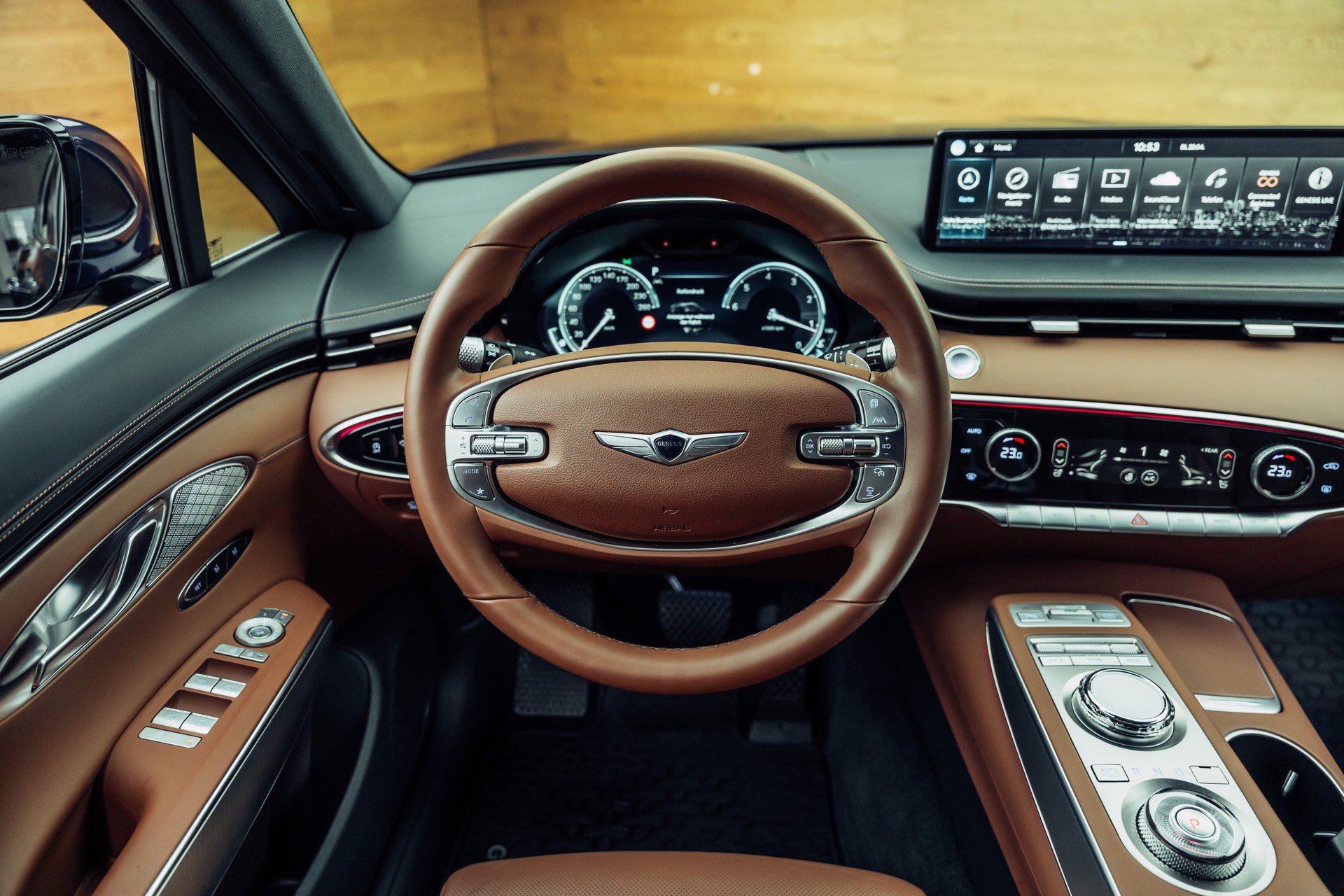 GENESIS GV70 2.2 CRDI Luxury AT8 AWD-image-18