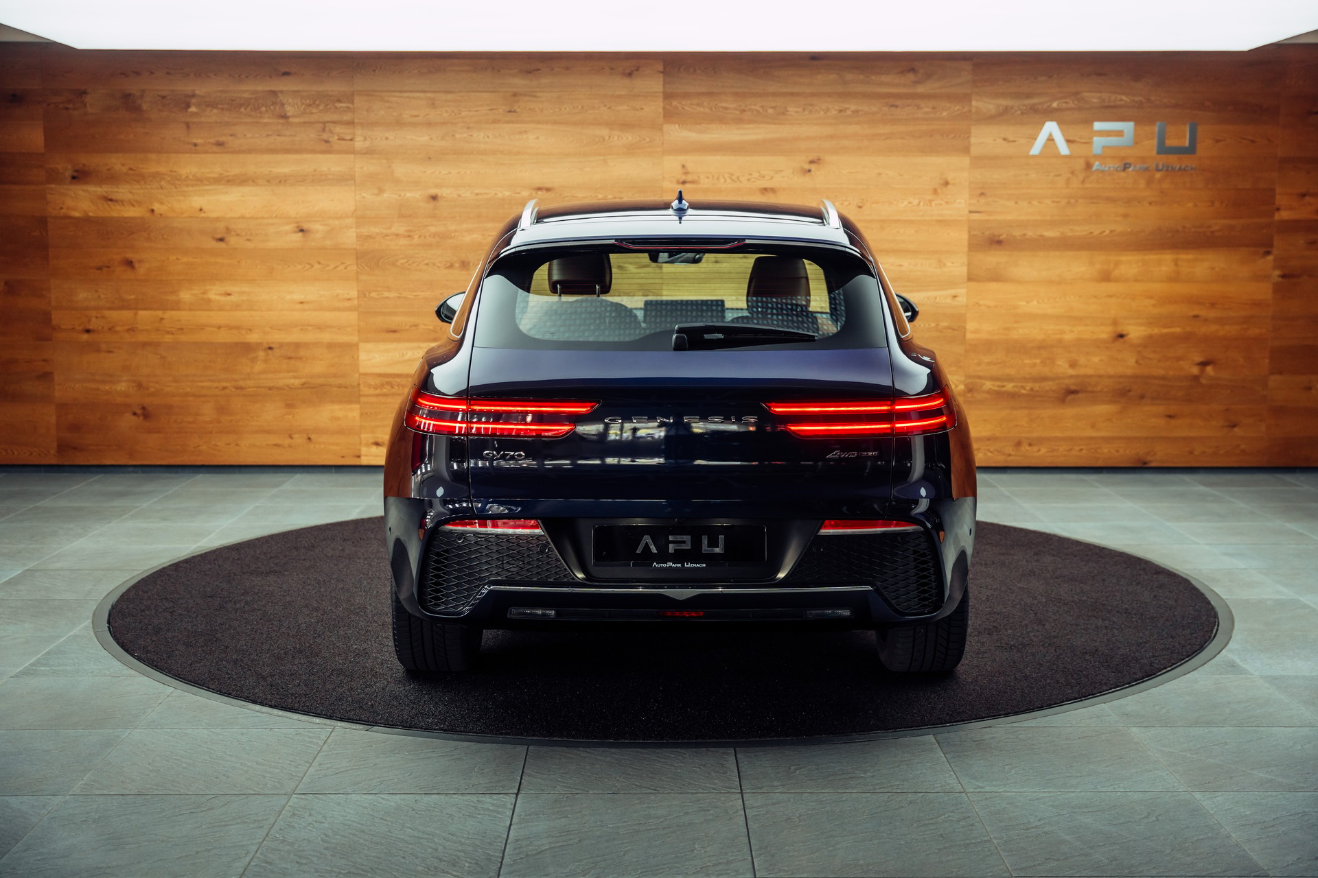 GENESIS GV70 2.2 CRDI Luxury AT8 AWD-image-19