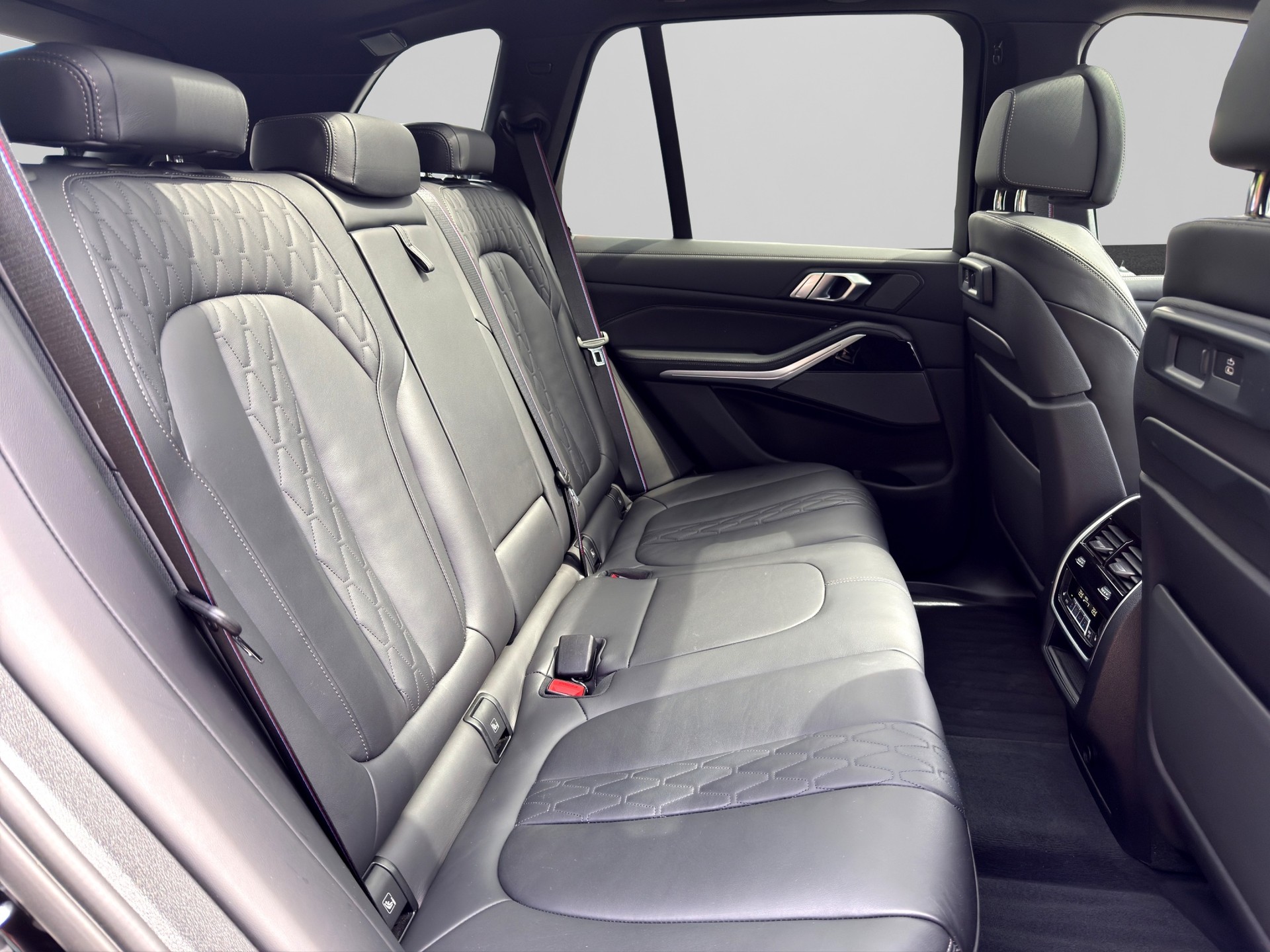 BMW X5 xDrive 48V 40d M Sport Steptronic-image-12