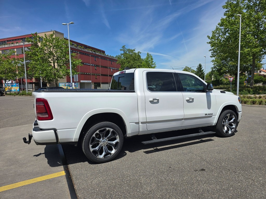 DODGE Ram 1500 Crew Kab. Pick-up 5.7 HEMI MDS VVT Limited-image-8