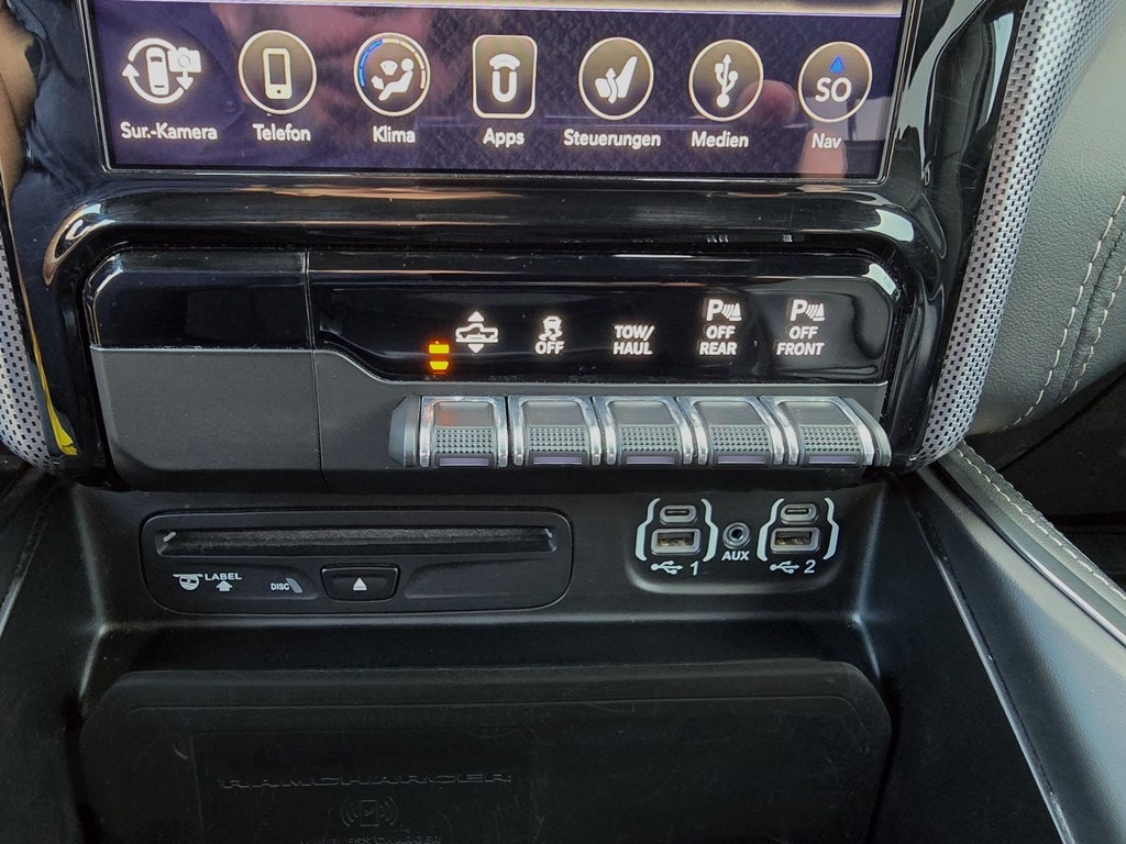 DODGE Ram 1500 Crew Kab. Pick-up 5.7 HEMI MDS VVT Limited-image-22
