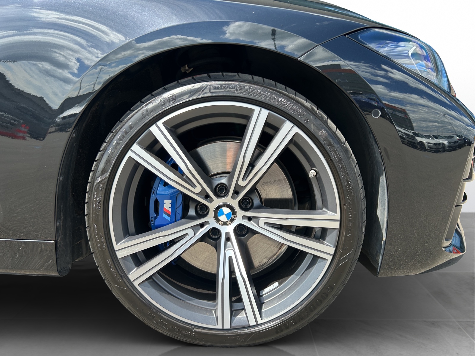 BMW M440i xDrive Cabrio 48V-image-8