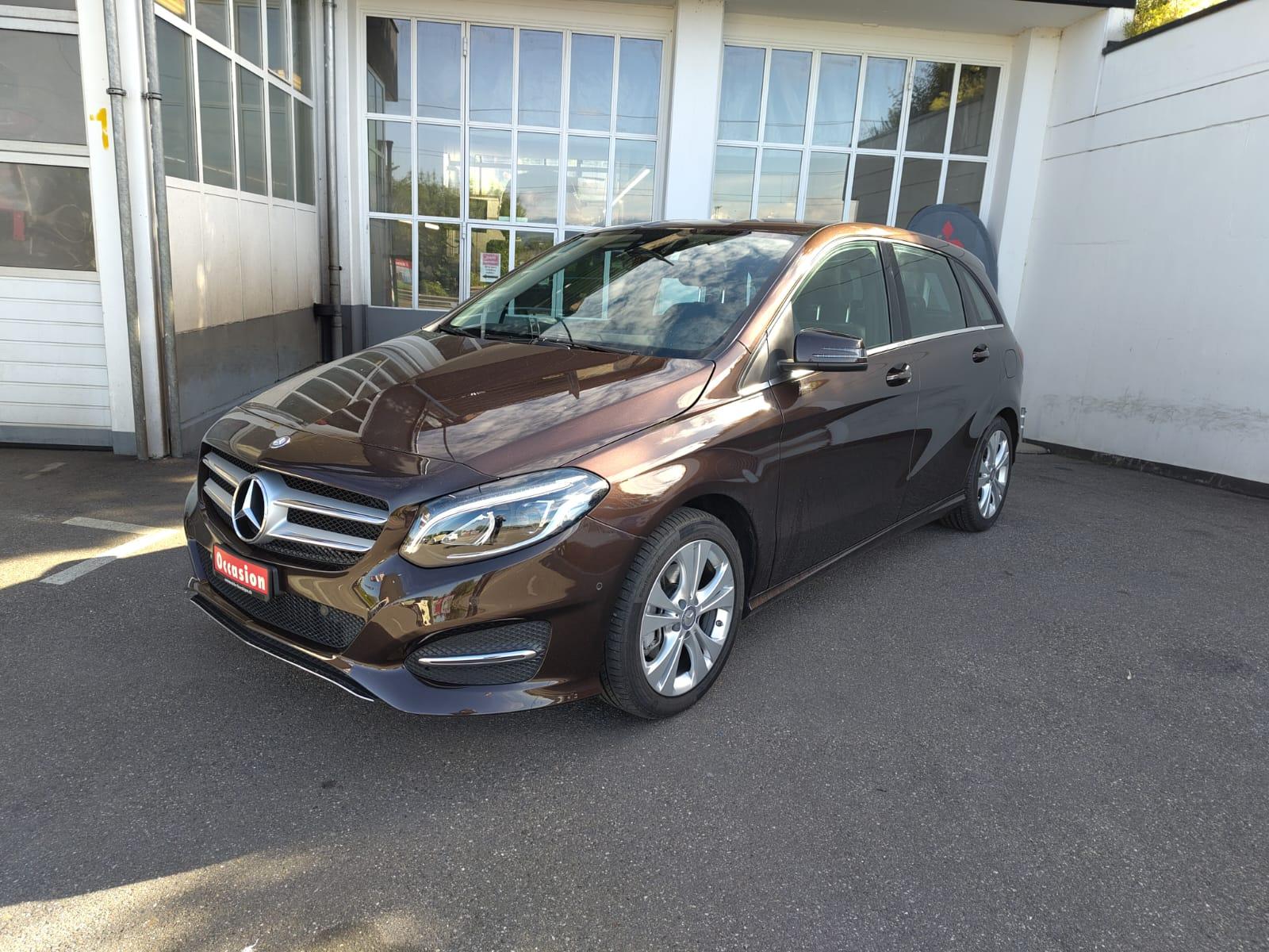 MERCEDES-BENZ B 200 Urban-image-11