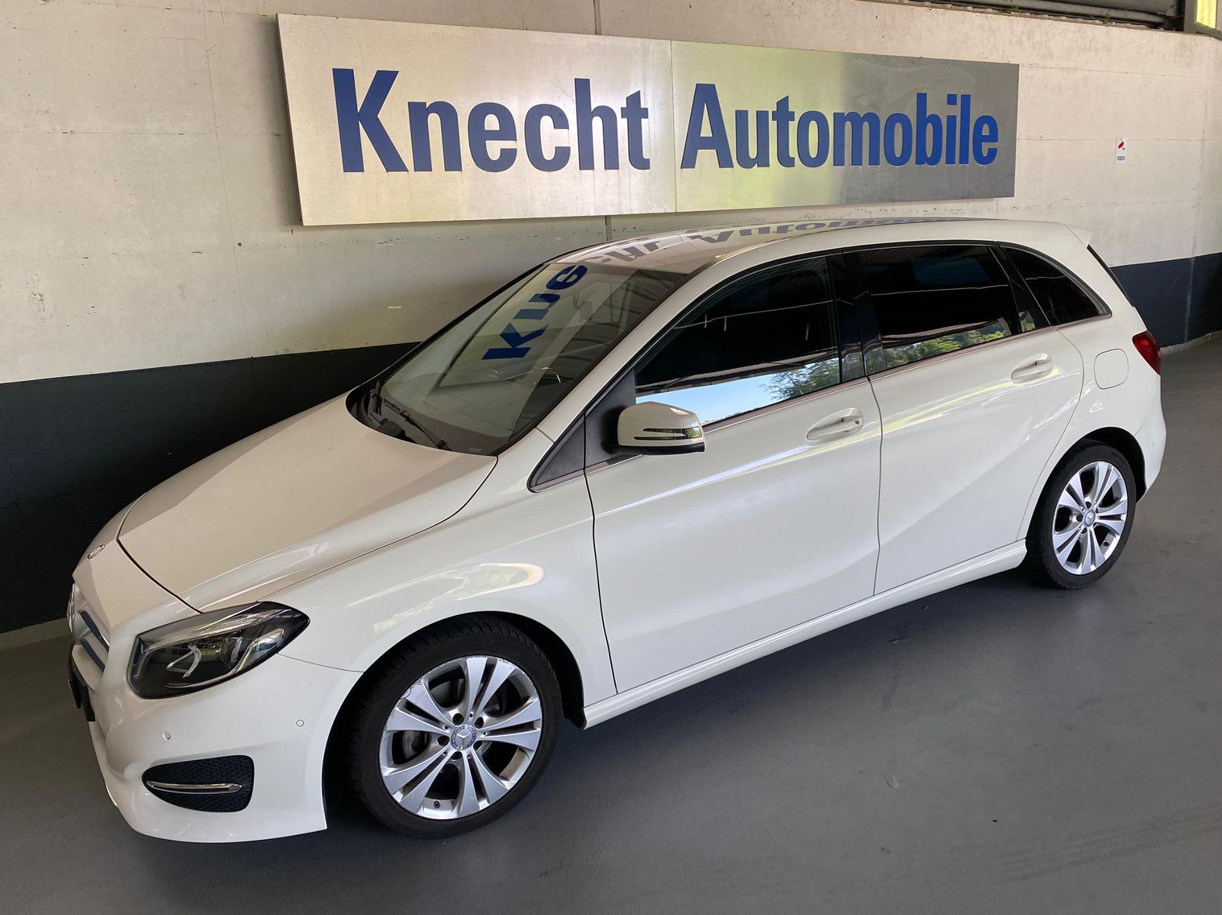 MERCEDES-BENZ B 180 d AMG Line