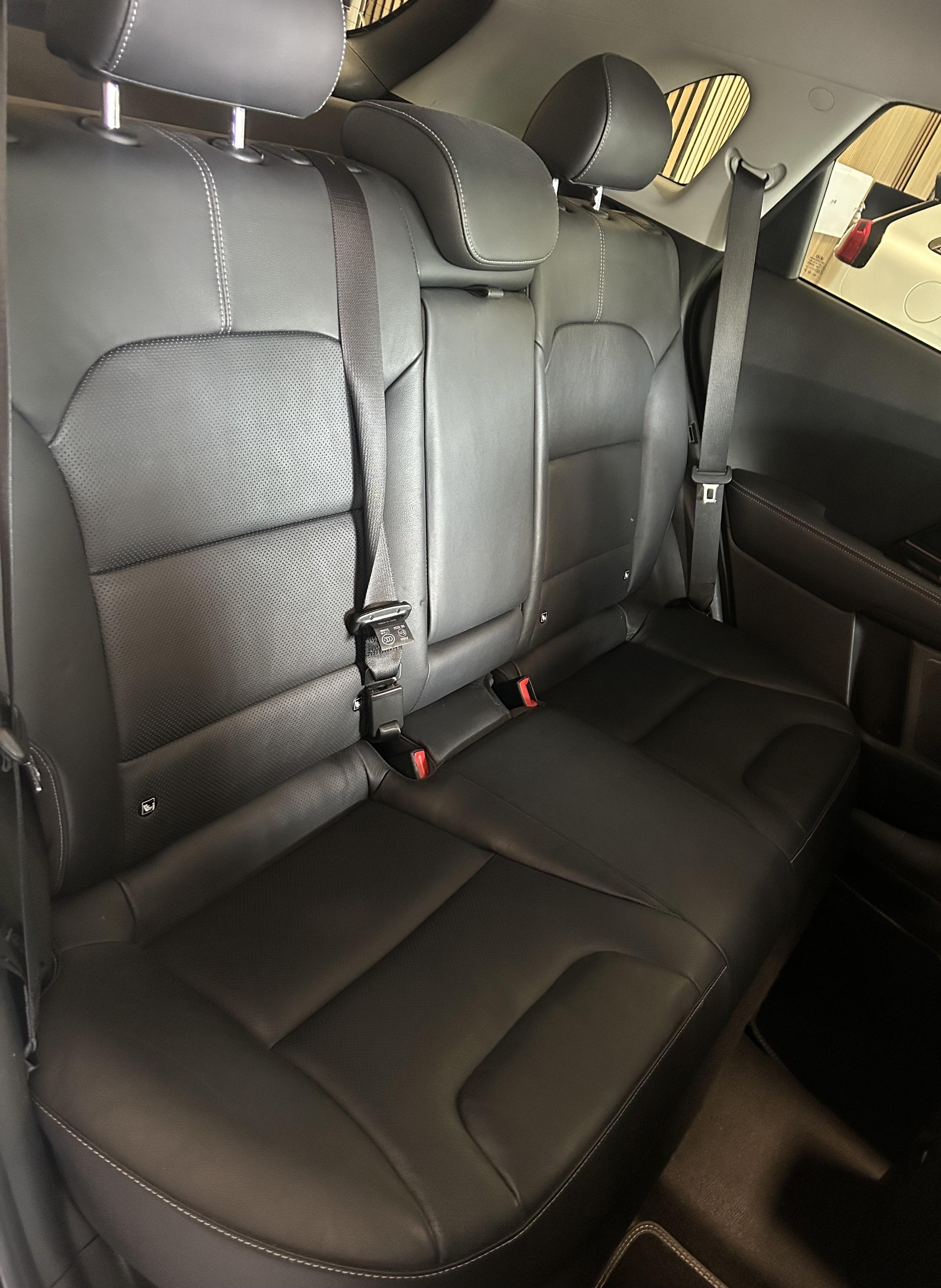 KIA Niro 1.6 GDi Plug-in Hybrid-image-17