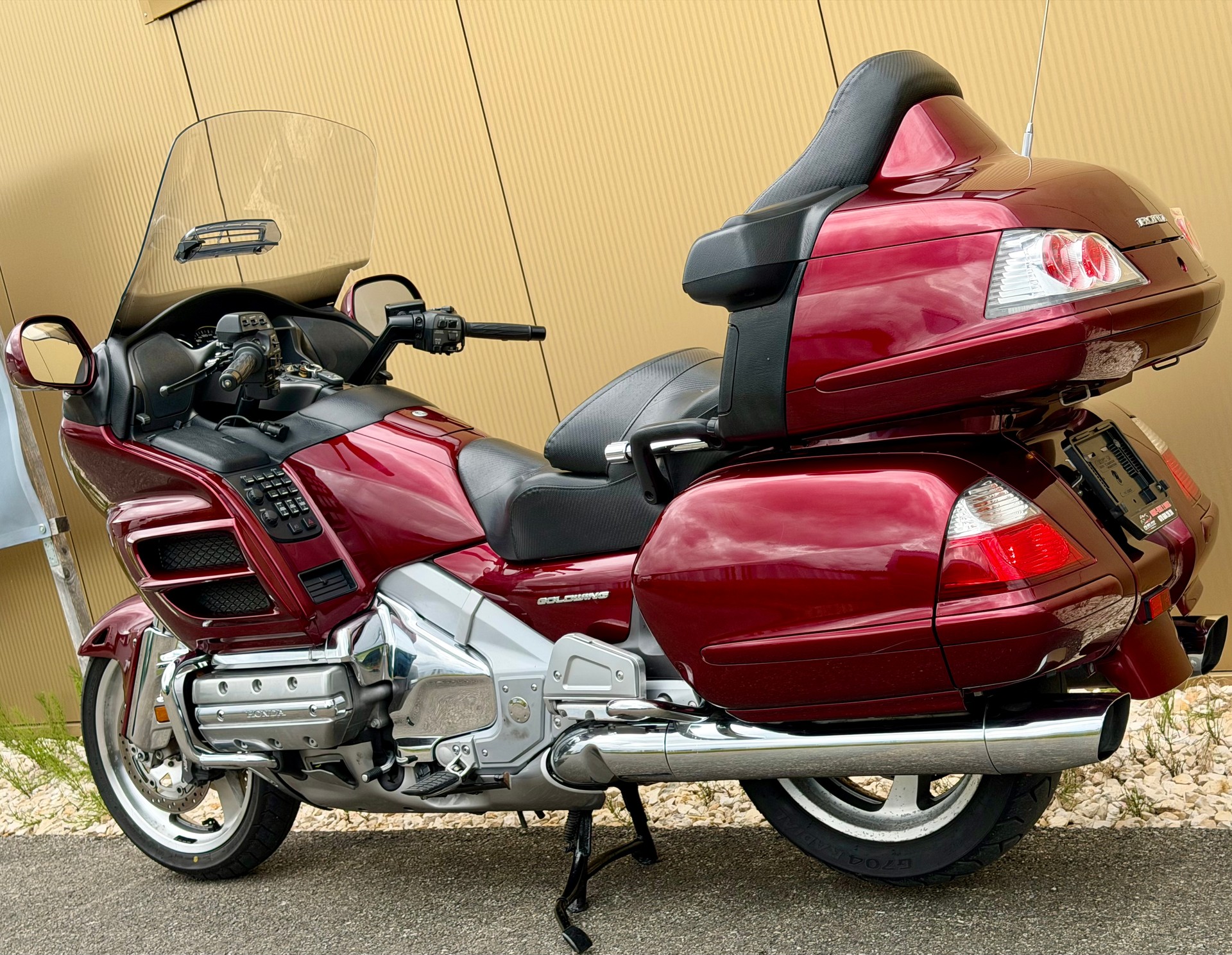 HONDA GL 1800 A Goldwing Luxury Edition-image-11
