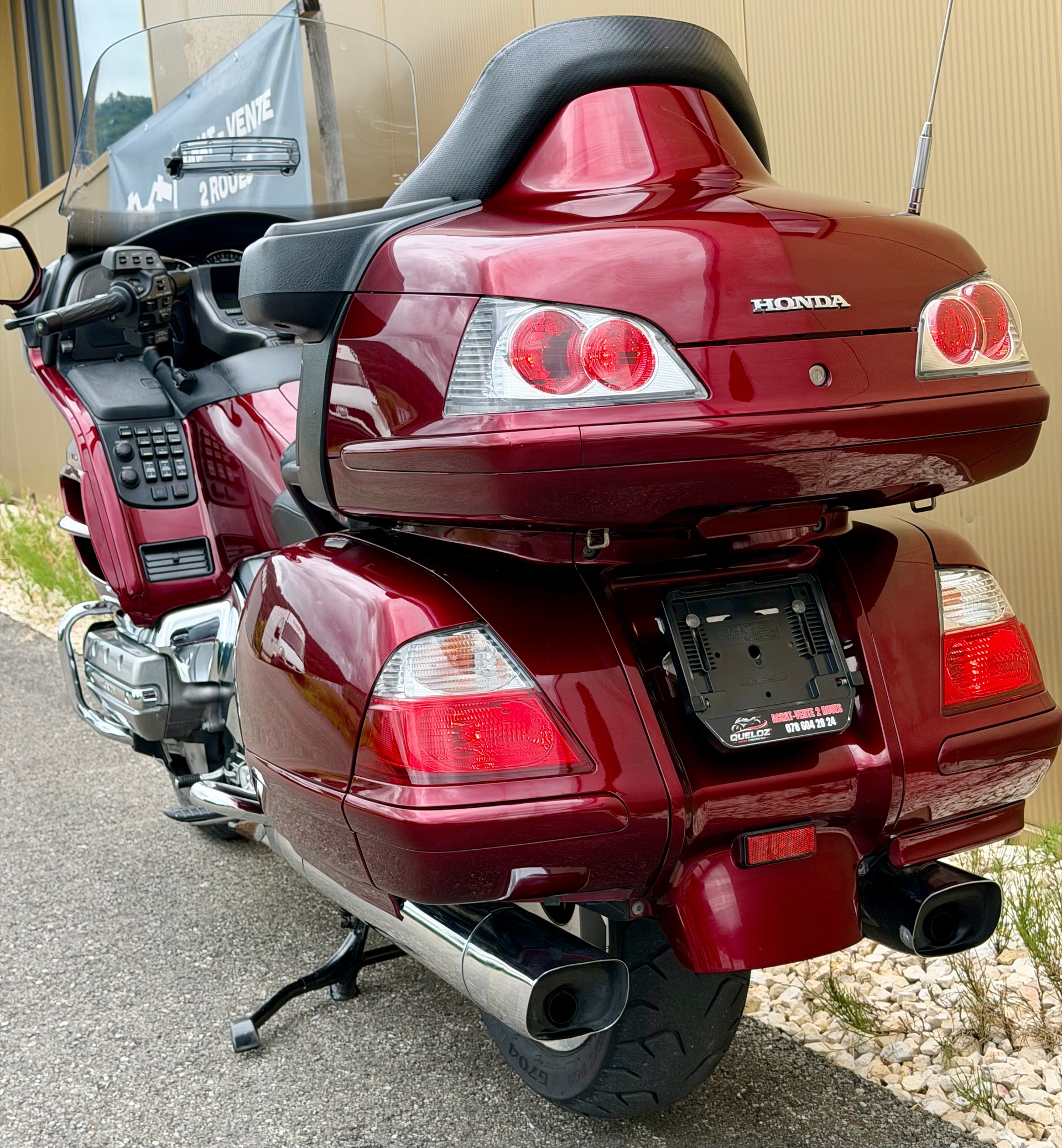 HONDA GL 1800 A Goldwing Luxury Edition-image-12