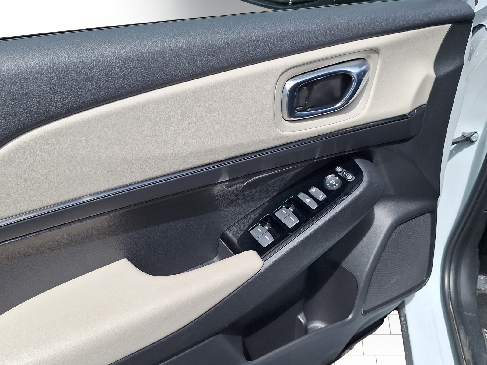 HONDA HR-V 1.5 i-MMD Advance Style-image-10