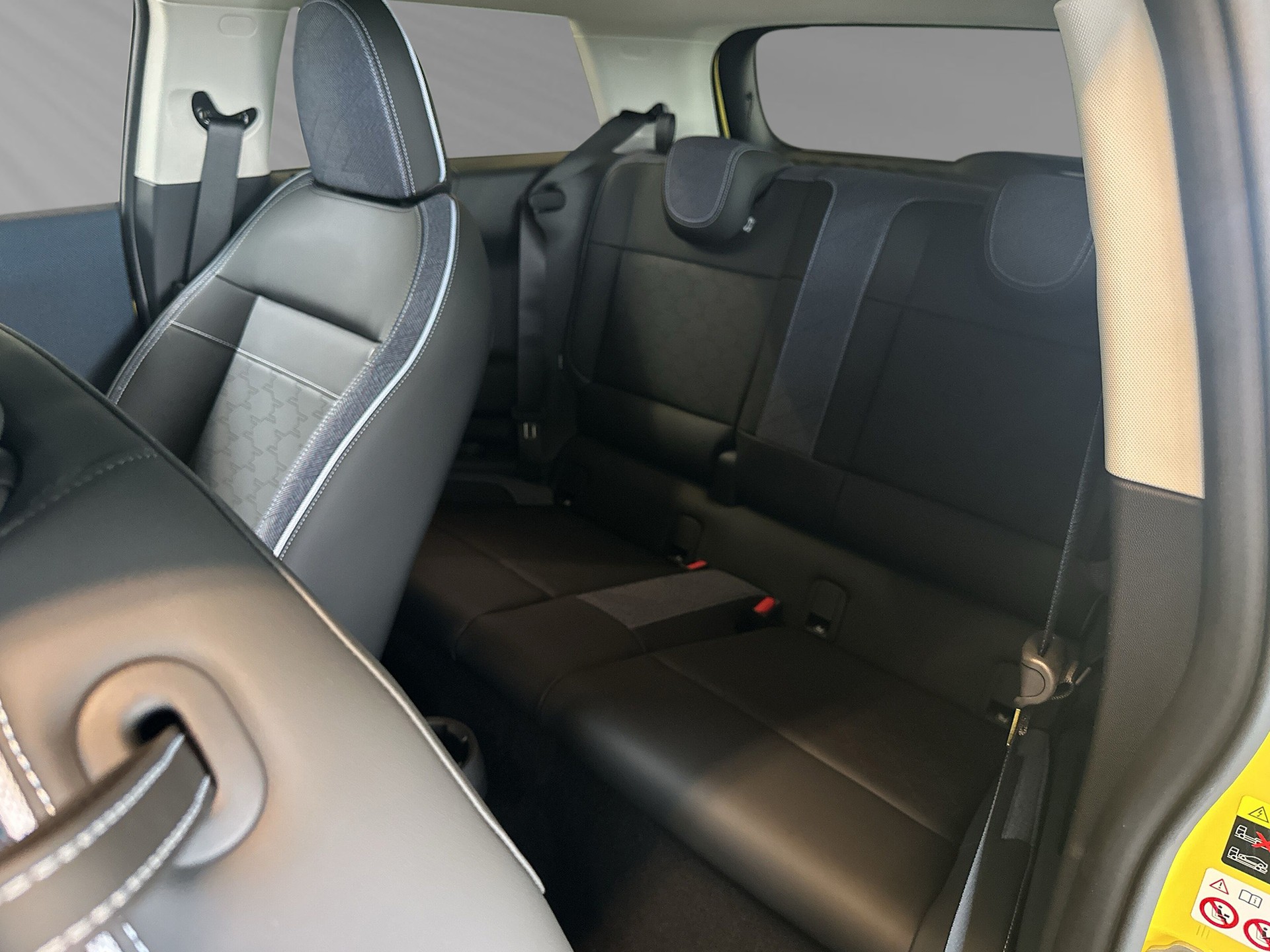 MINI Cooper SE-image-6