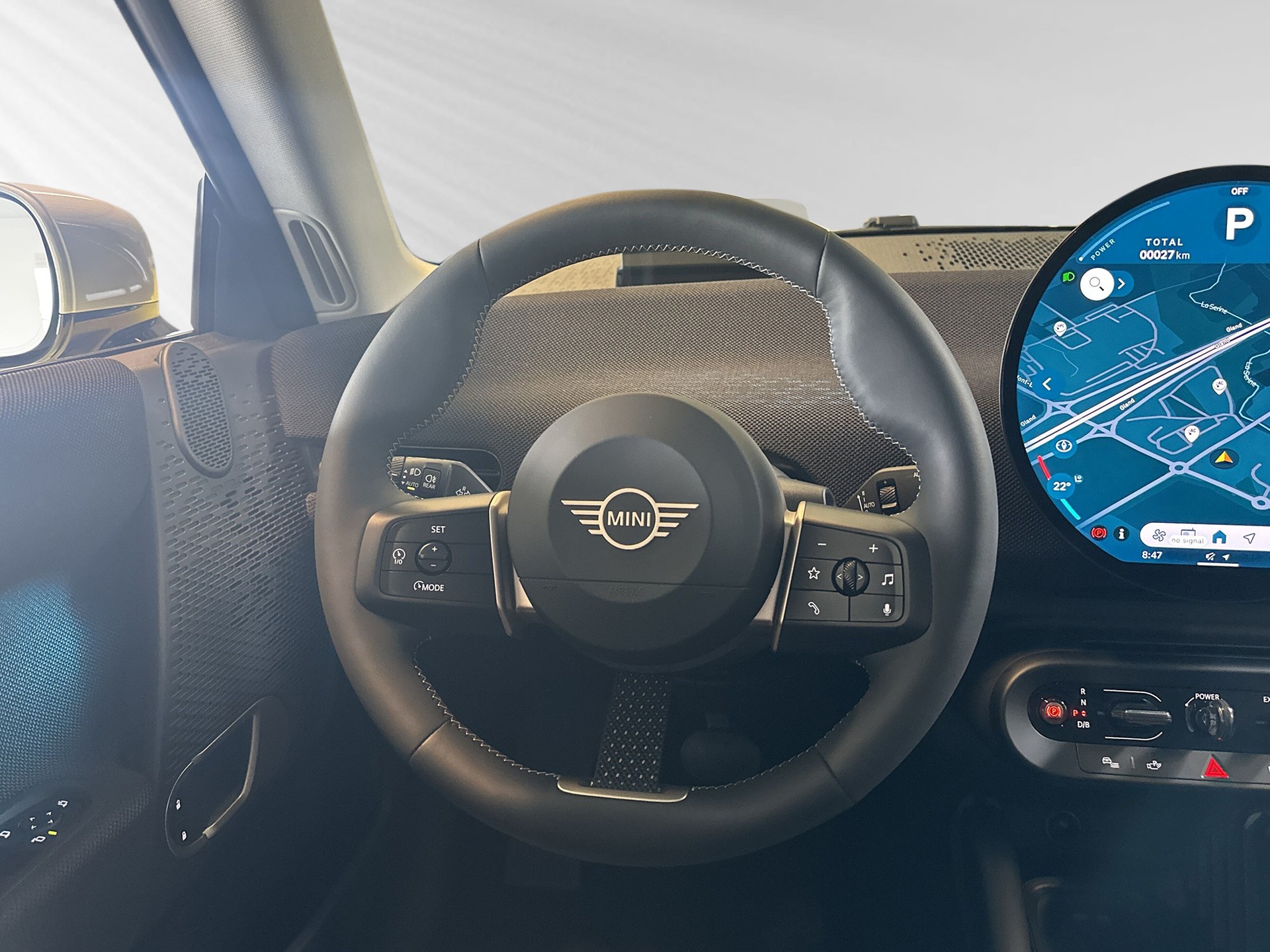 MINI Cooper SE-image-4