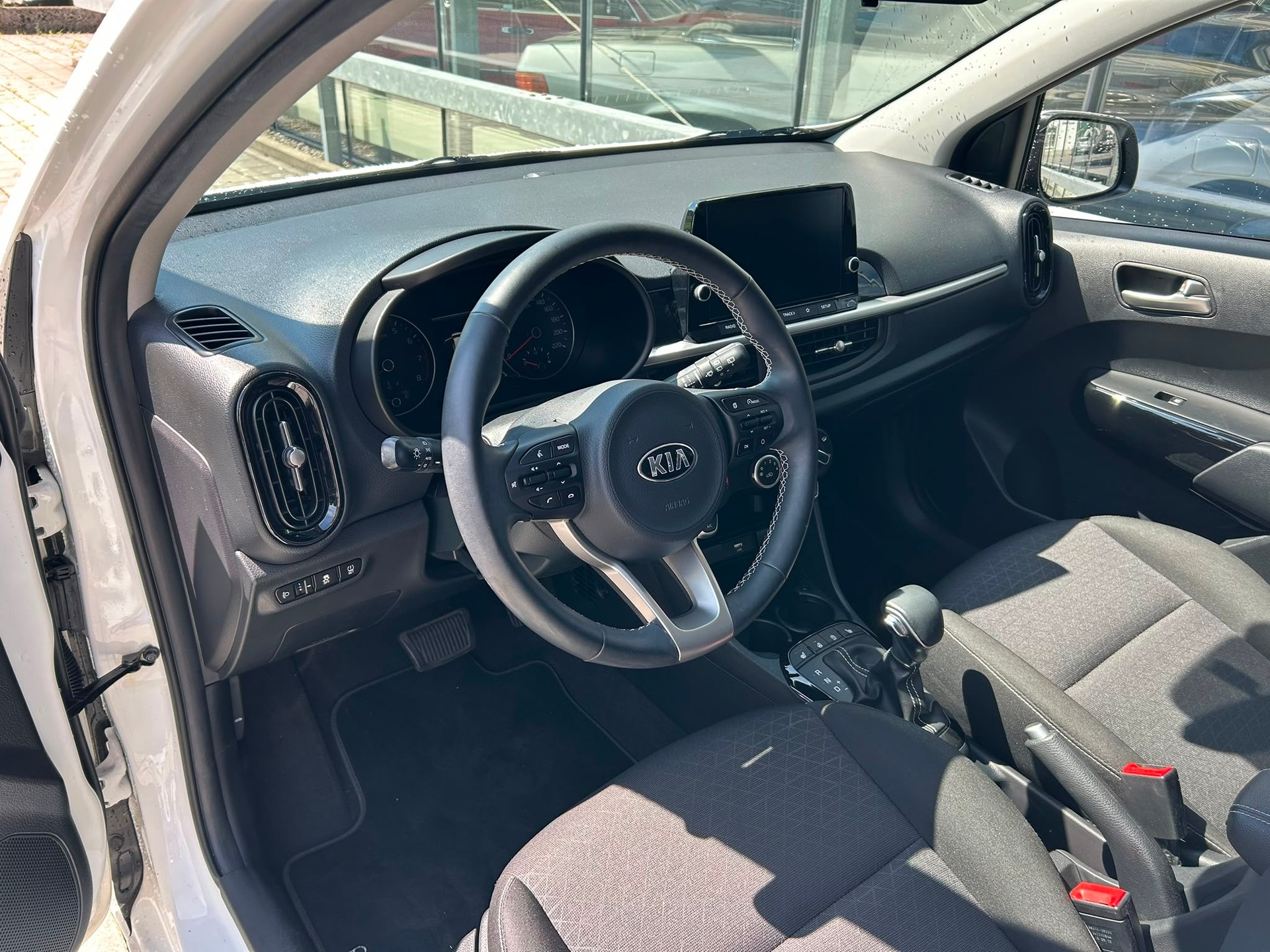 KIA Picanto 1.0 CVVT First Edition AMT-image-6