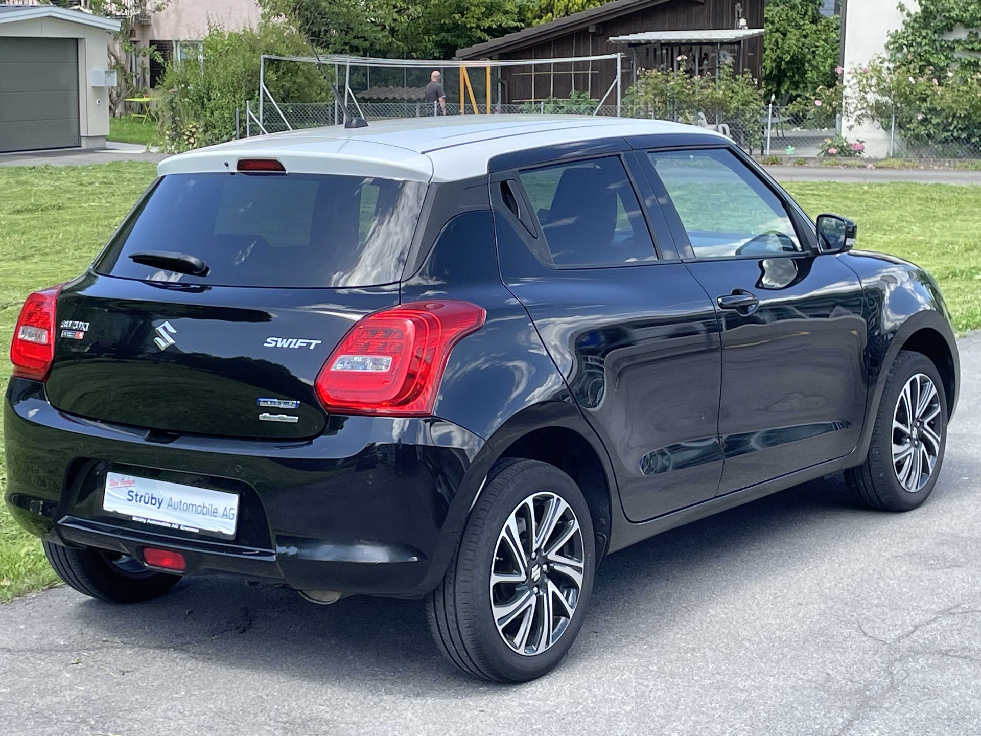SUZUKI Swift 1.2 Compact Top Hybrid 4x4-image-5