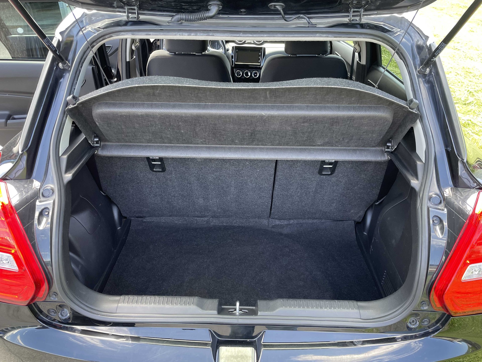 SUZUKI Swift 1.2 Compact Top Hybrid 4x4-image-14