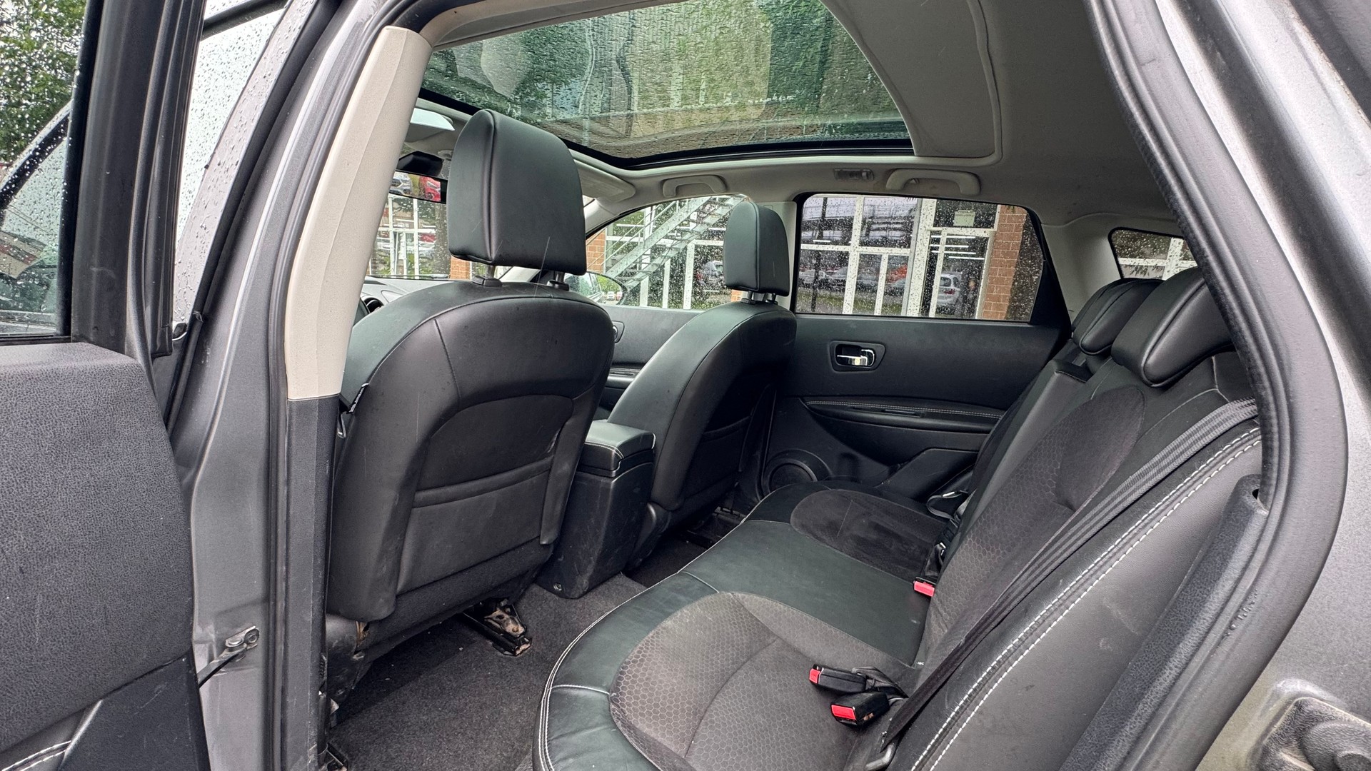 NISSAN Qashqai 1.6 dCi iStop 4WD tekna-image-7
